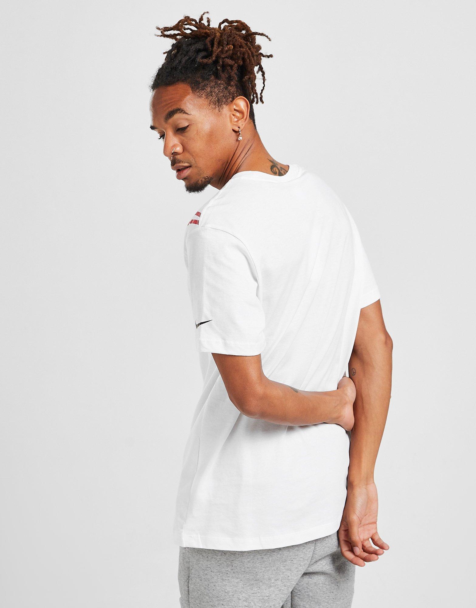 Tricou pentru bărbați NIKE TRICOU SWOOSH TRICOU DR9275100 Alb