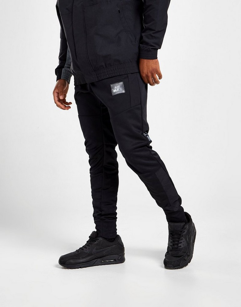 Pantaloni NIKE AIR MAX SPORTSWEAR TRACK PANTS DO7235-010 • Negru
