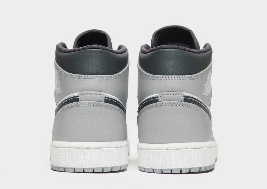 Чоловічі кросівки AIR JORDAN 1 MID 554724-078 Білий