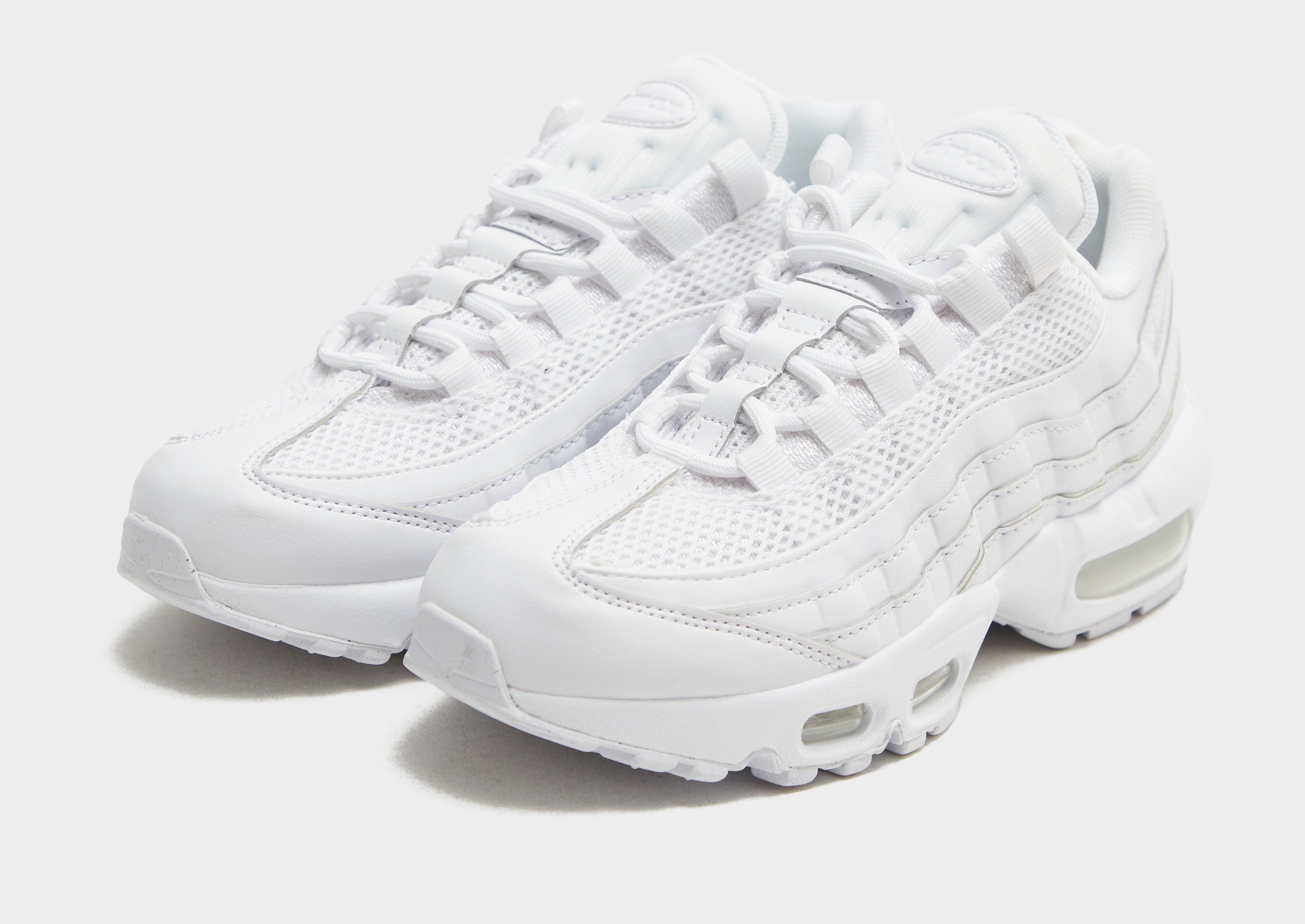 Női sneakers NIKE AIR MAX 95 ESSENTIAL  DH8015-100 Fehér