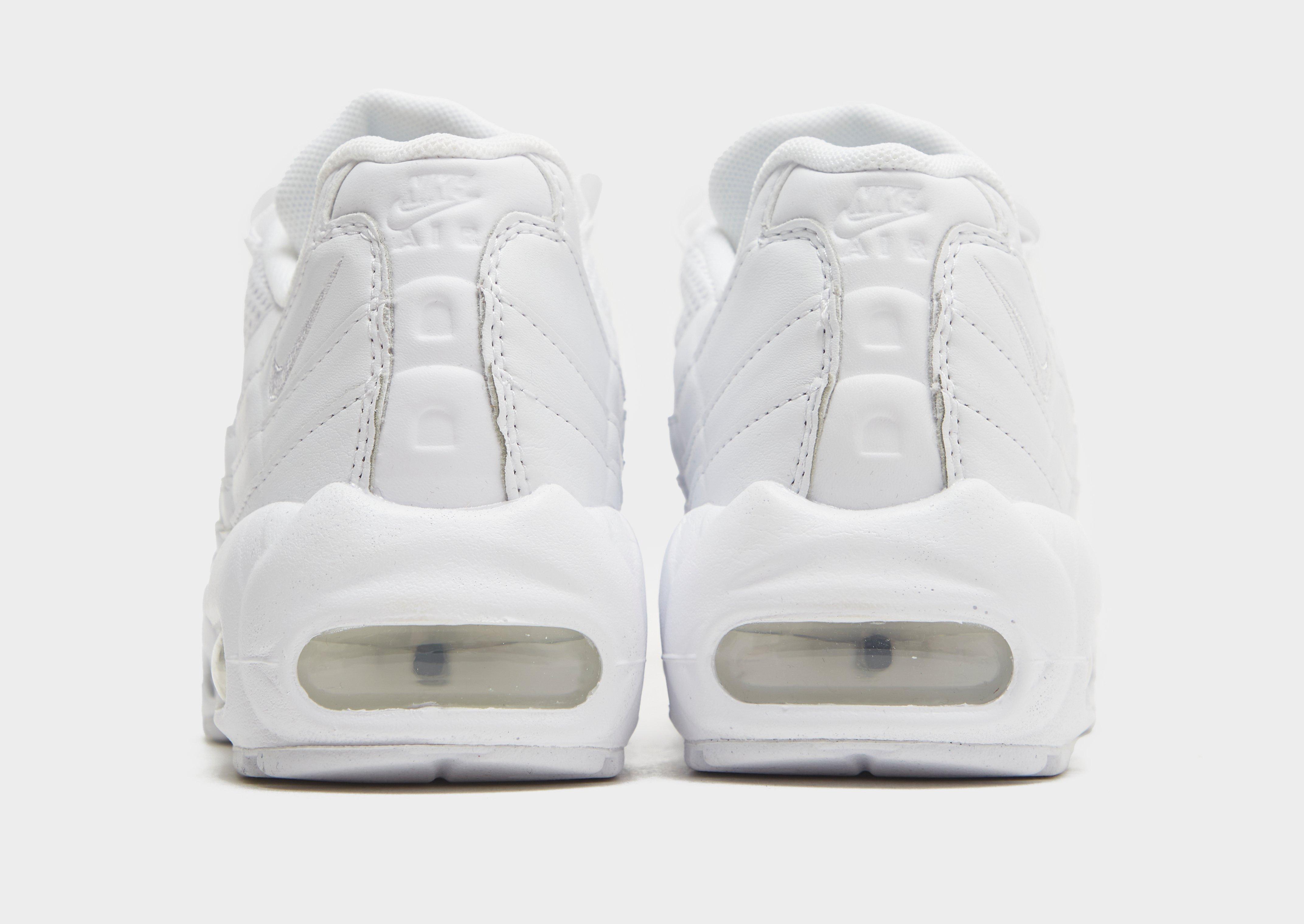 Női sneakers NIKE AIR MAX 95 ESSENTIAL  DH8015-100 Fehér