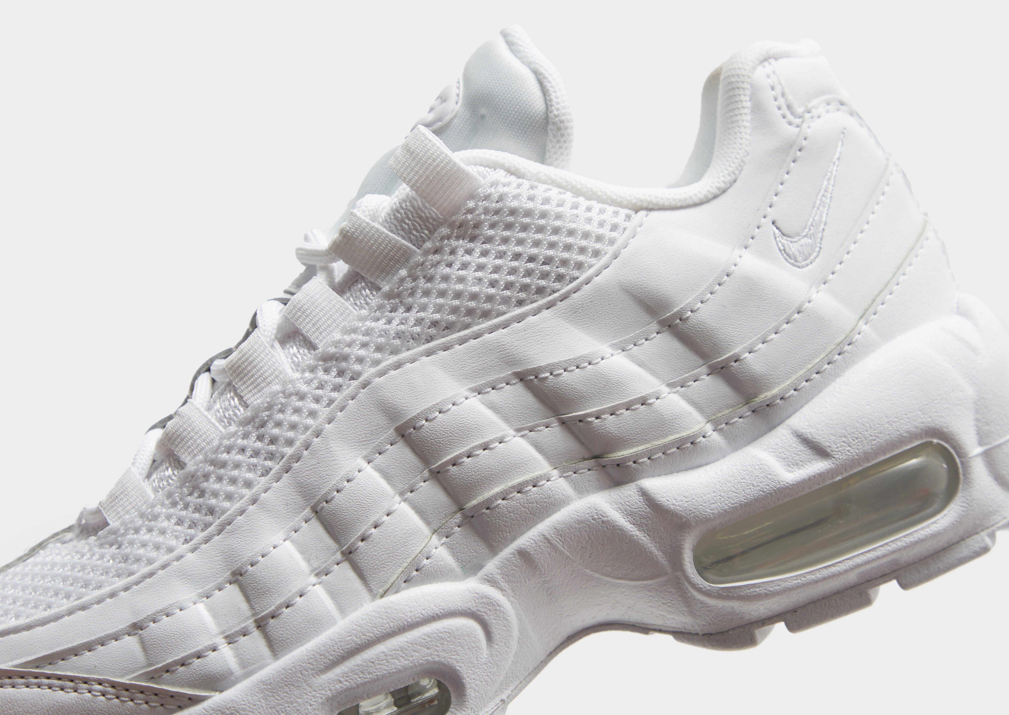 Női sneakers NIKE AIR MAX 95 ESSENTIAL  DH8015-100 Fehér