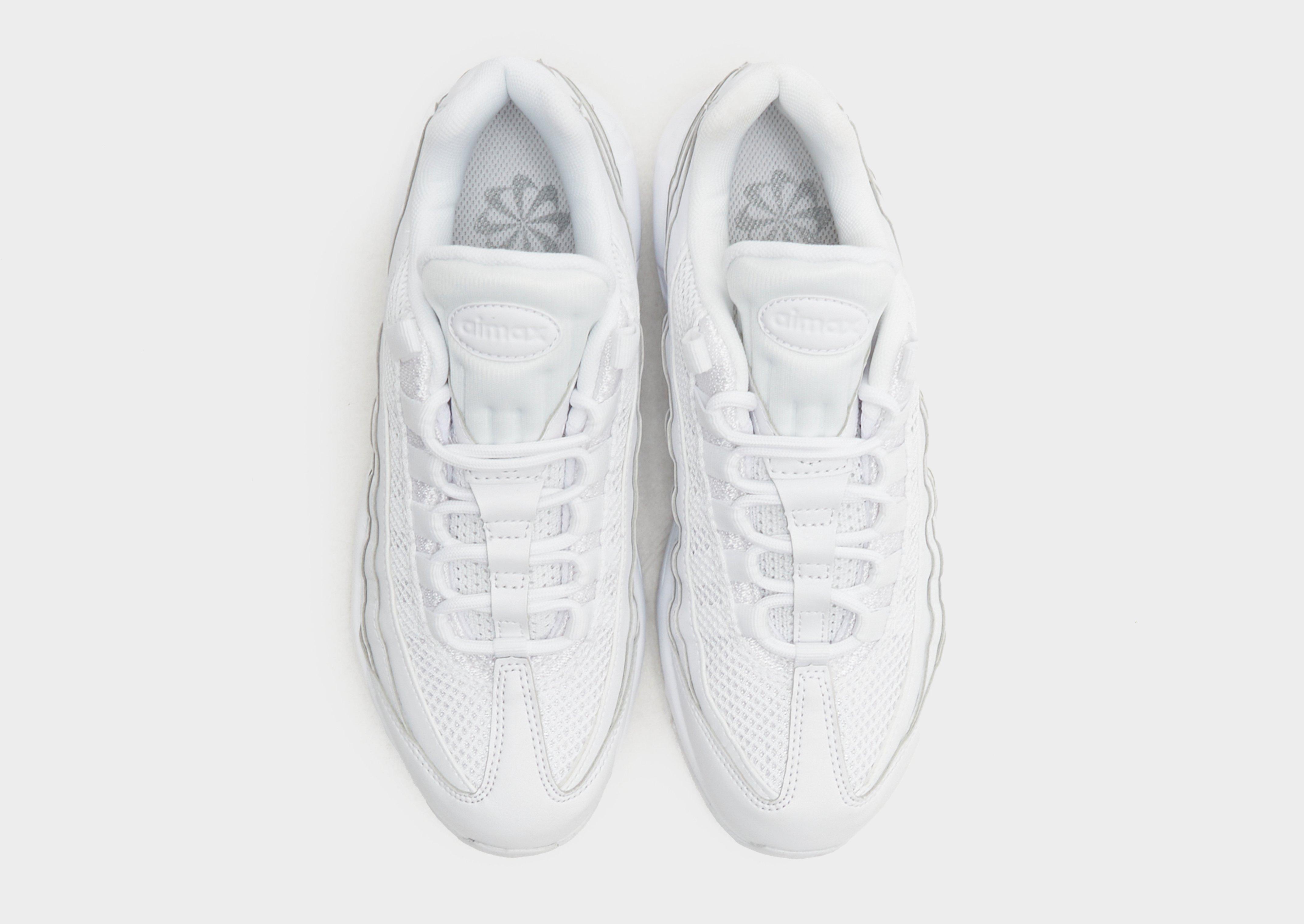 Női sneakers NIKE AIR MAX 95 ESSENTIAL  DH8015-100 Fehér