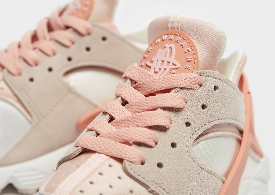 Buty sneakersy damskie NIKE AIR HUARACHE  DR7874-100 Różowy