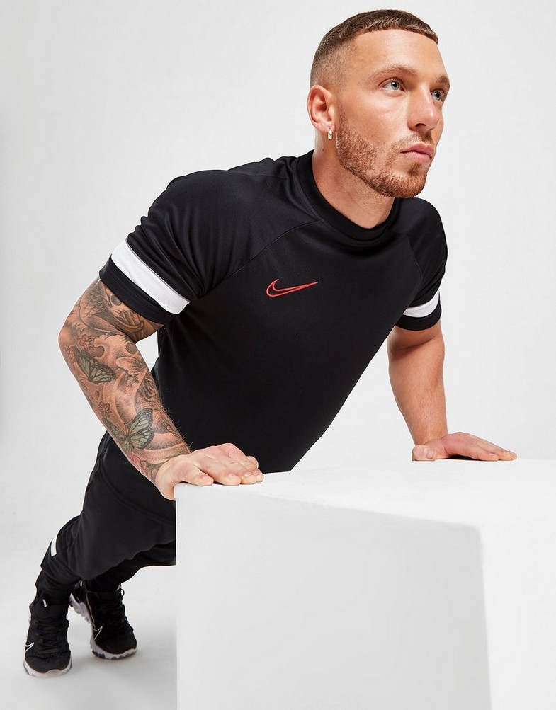 Koszulka, t-shirt męski NIKE ACADEMY ESSENTIAL T SHIRT CW6101-013 Czarny