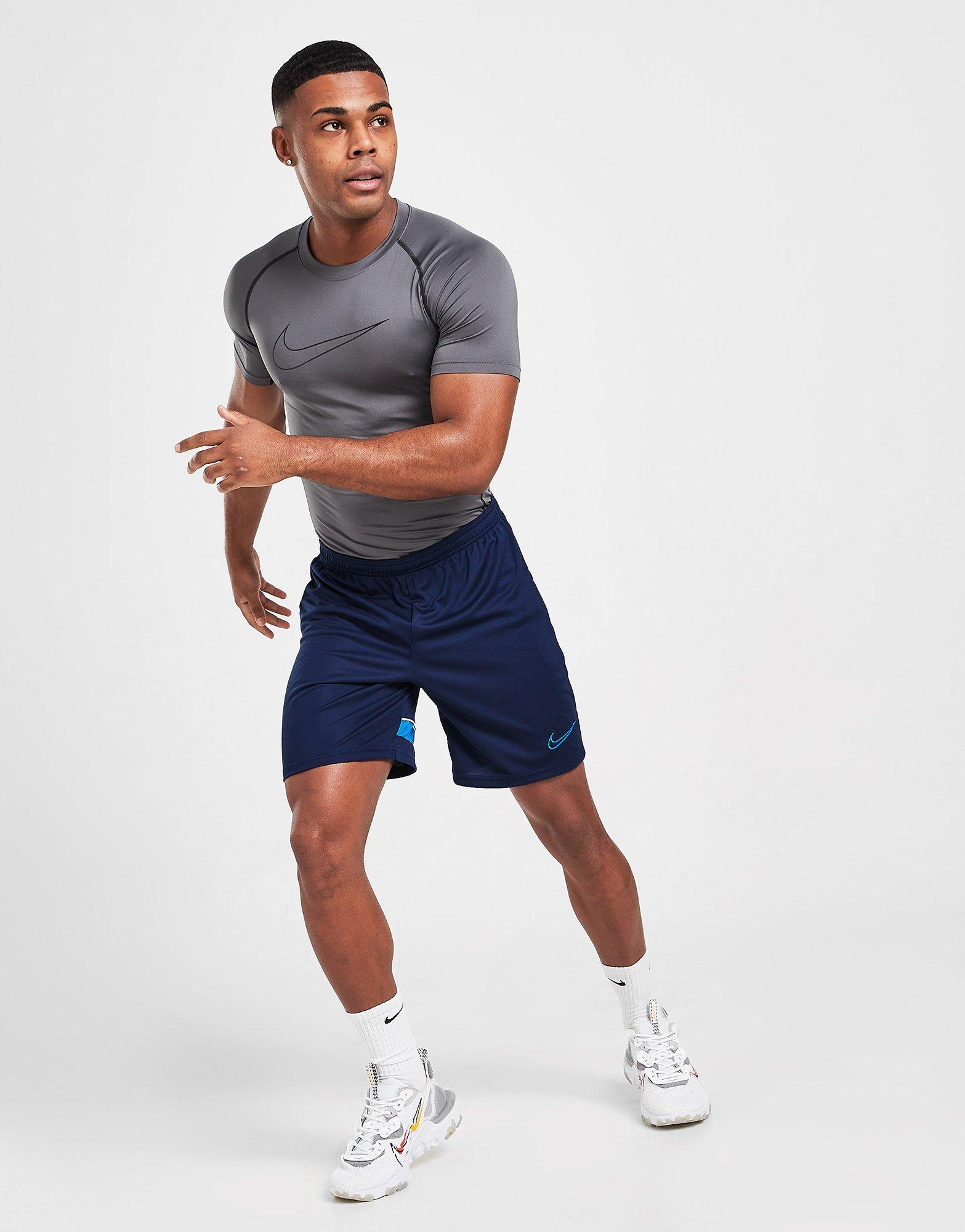 Pánske šortky NIKE ŠORTKY  ACADEMY ESSENTIAL SHORTS CW6107-410 Modrá