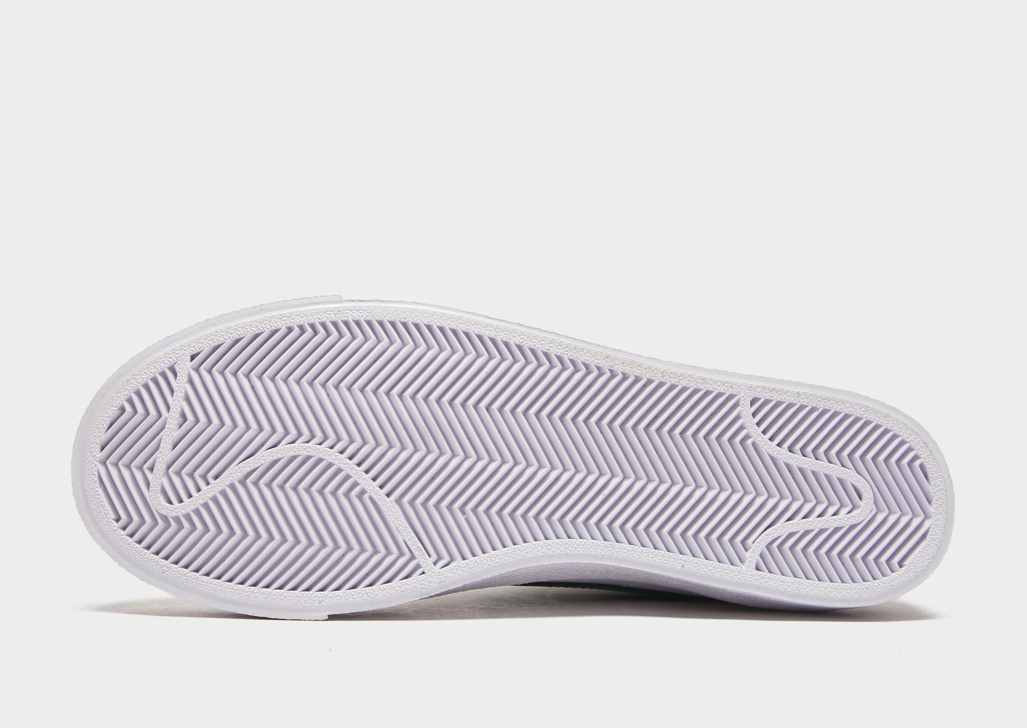 Női sneakers NIKE BLAZER MID '77  CZ1055-119 Fehér