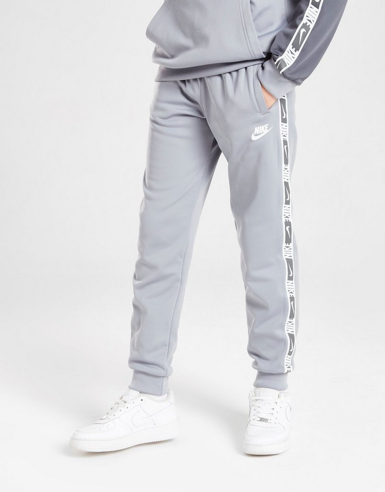 NIKE SPODNIE REPEAT TAPE JOGGERS JUNIOR