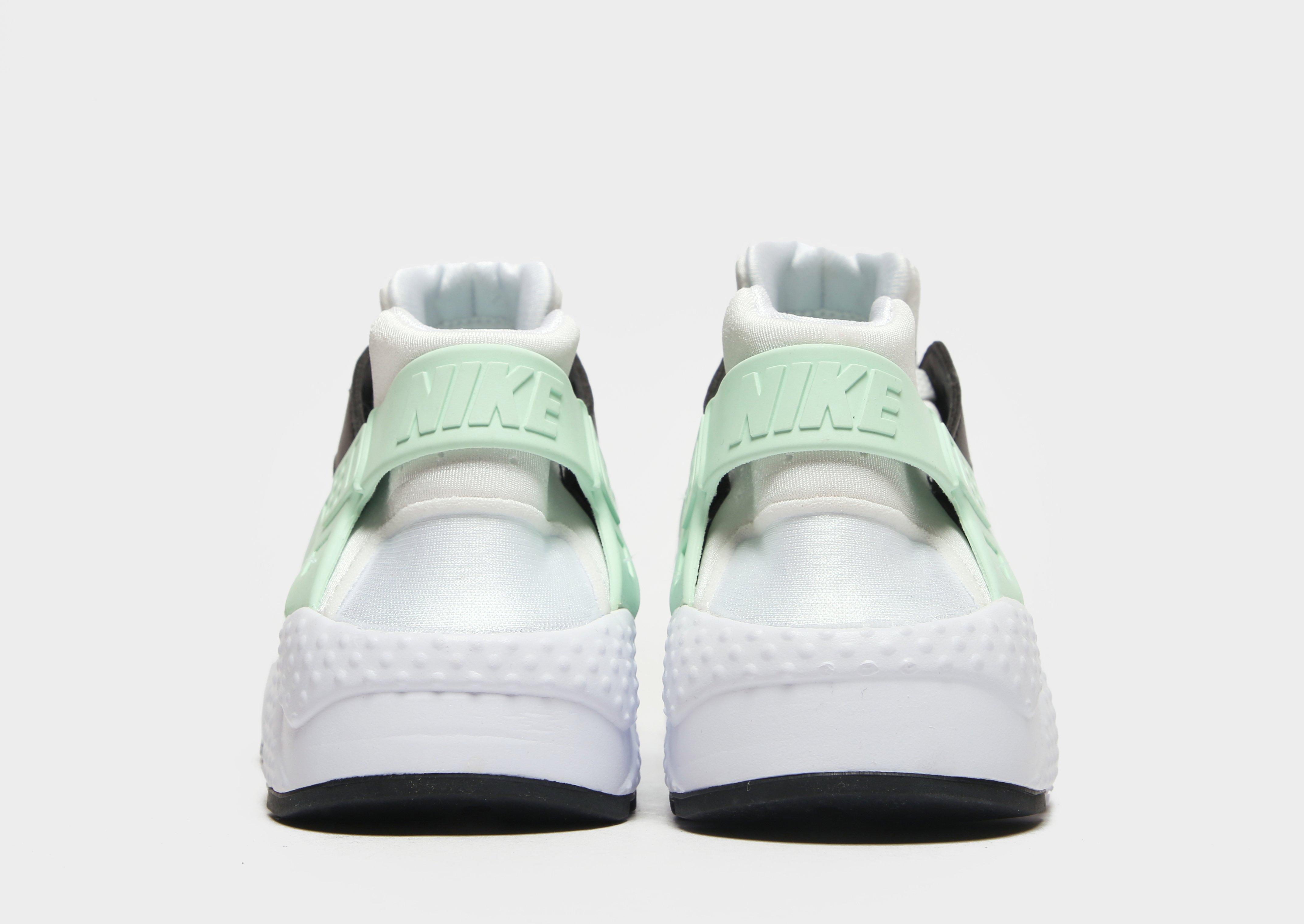 Detské tenisky NIKE AIR HUARACHE 654275-116 Biela