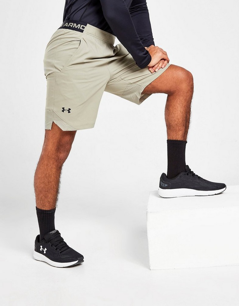 Krótkie spodenki, szorty męskie UNDER ARMOUR SZORTY VANISH WOVEN SHORTS 1370382-037 Zielony