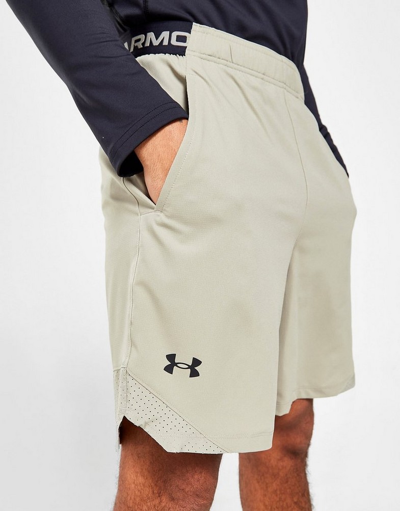 Krótkie spodenki, szorty męskie UNDER ARMOUR SZORTY VANISH WOVEN SHORTS 1370382-037 Zielony