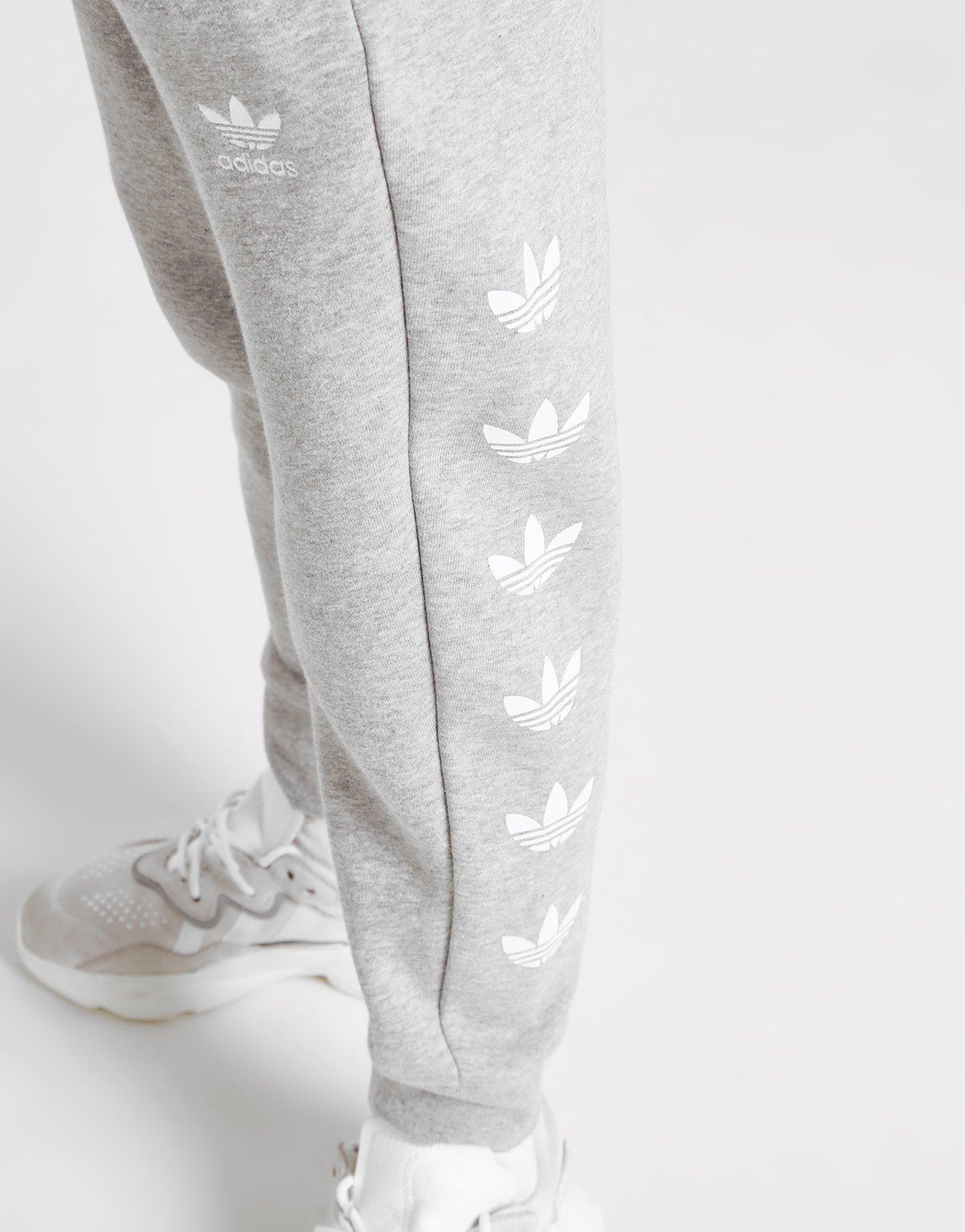 Vaikiški sportiniai kostiumai ADIDAS TRENINGAS REPEAT TREFOIL   1/4 ZIP HOODIE TRACKSU HP1308 Pilka