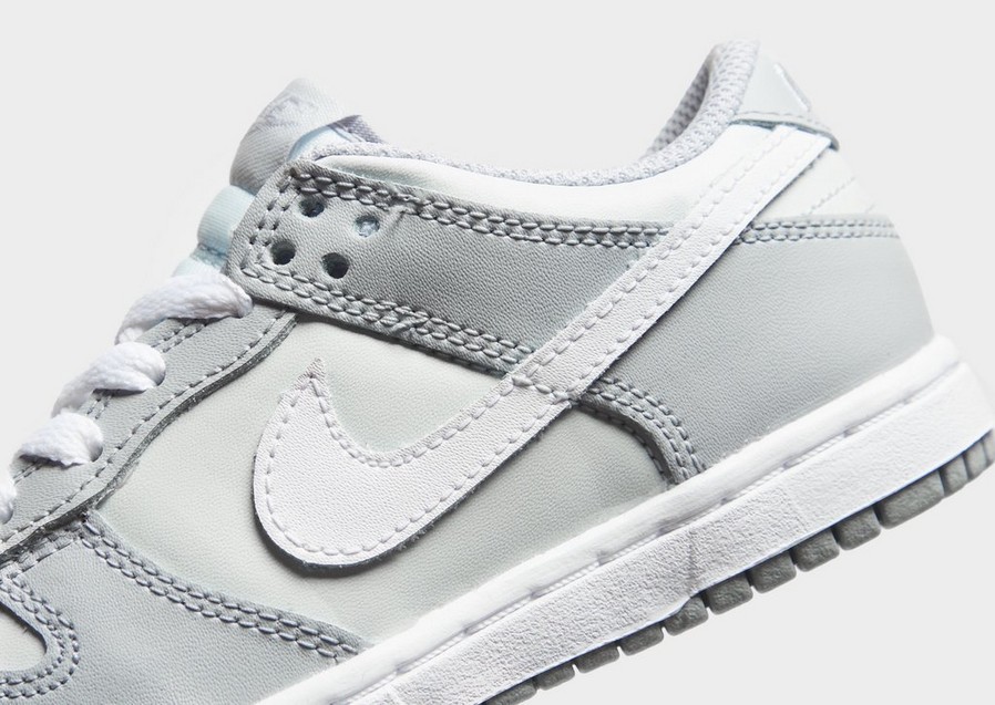 NIKE DUNK LOW DH9756-001 | kolor Szary Dzieci??ce Buty w JD Sports