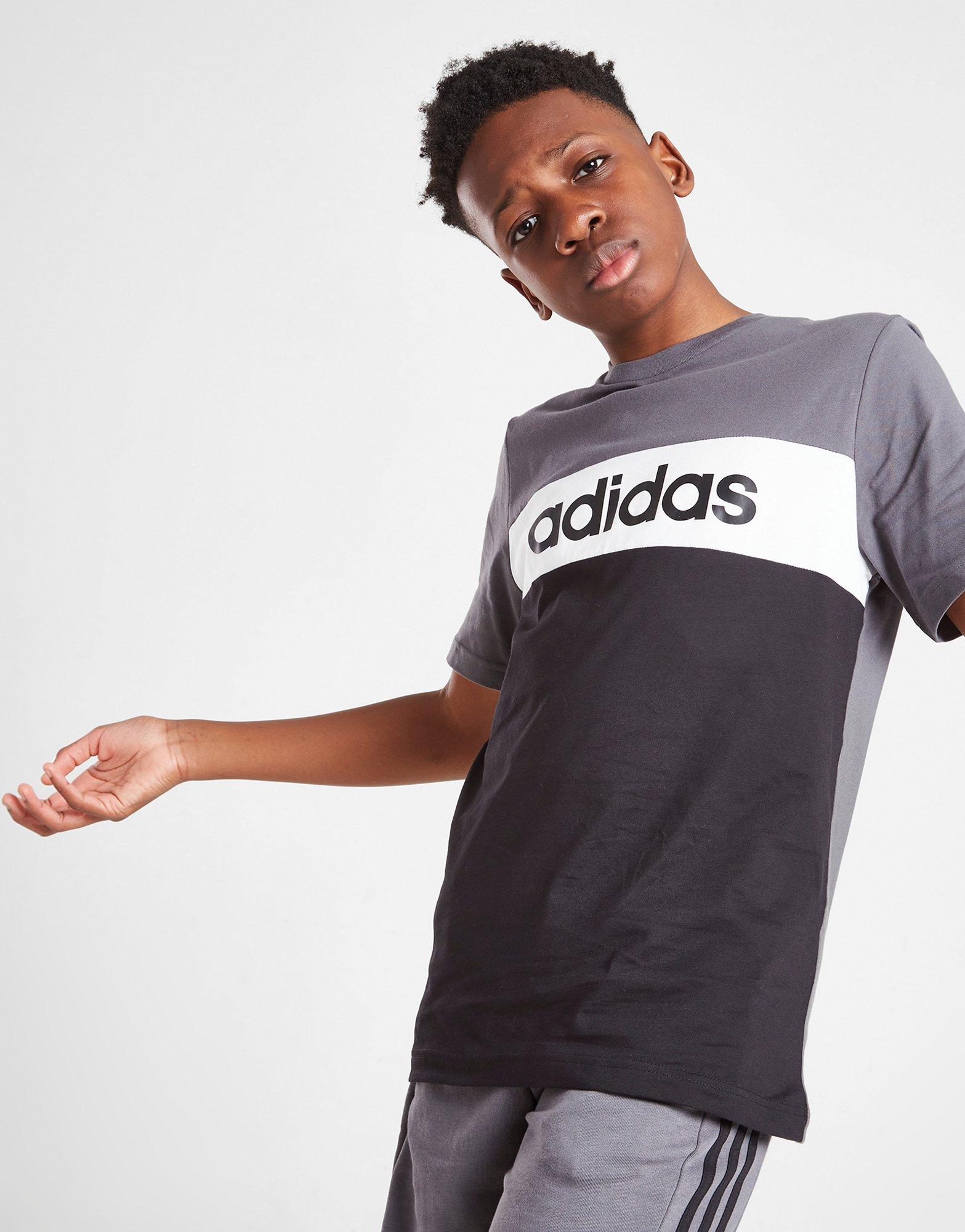 Detské tričko ADIDAS TRIČKO CENTRAL PANEL TRIČKO JUNIOR SPLITTEEDGBLK Sivá