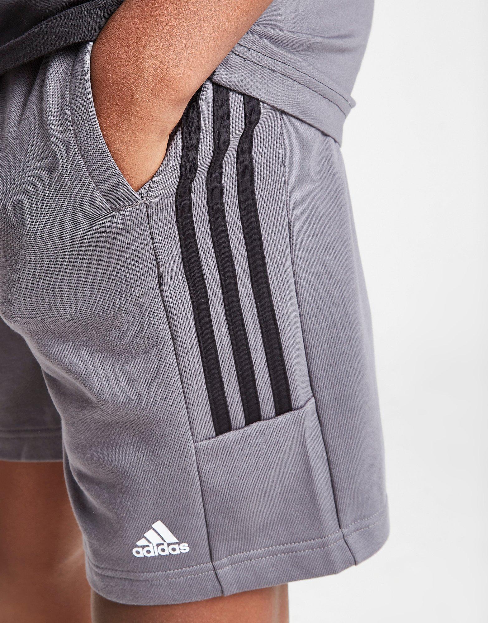 Detské krátke nohavice ADIDAS ŠORTKY  PANEL SHORTS SPLITSHTDGBLK Sivá