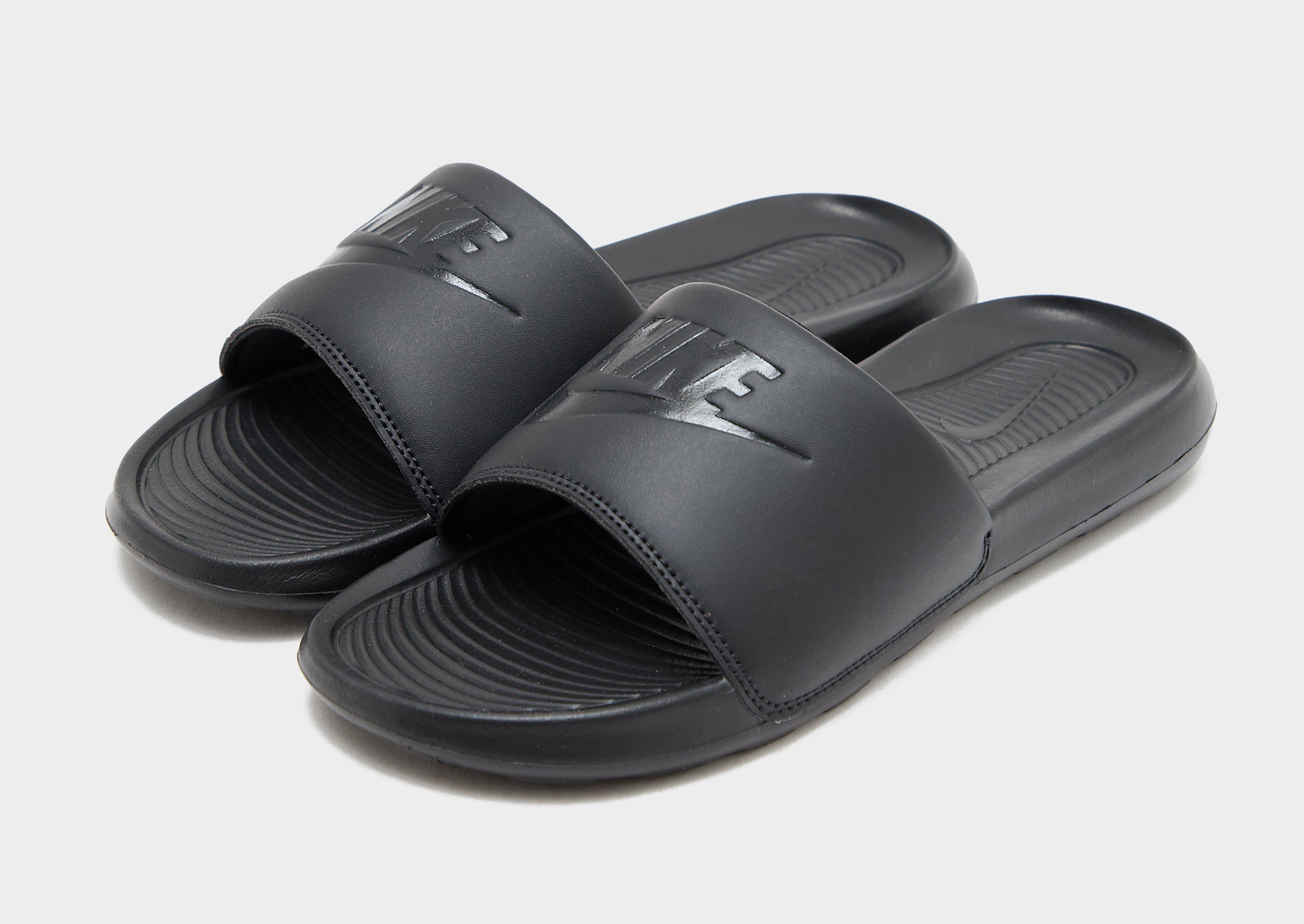 Damskie NIKE VICTORI ONE SLIDES  CN9677-004 Czarny