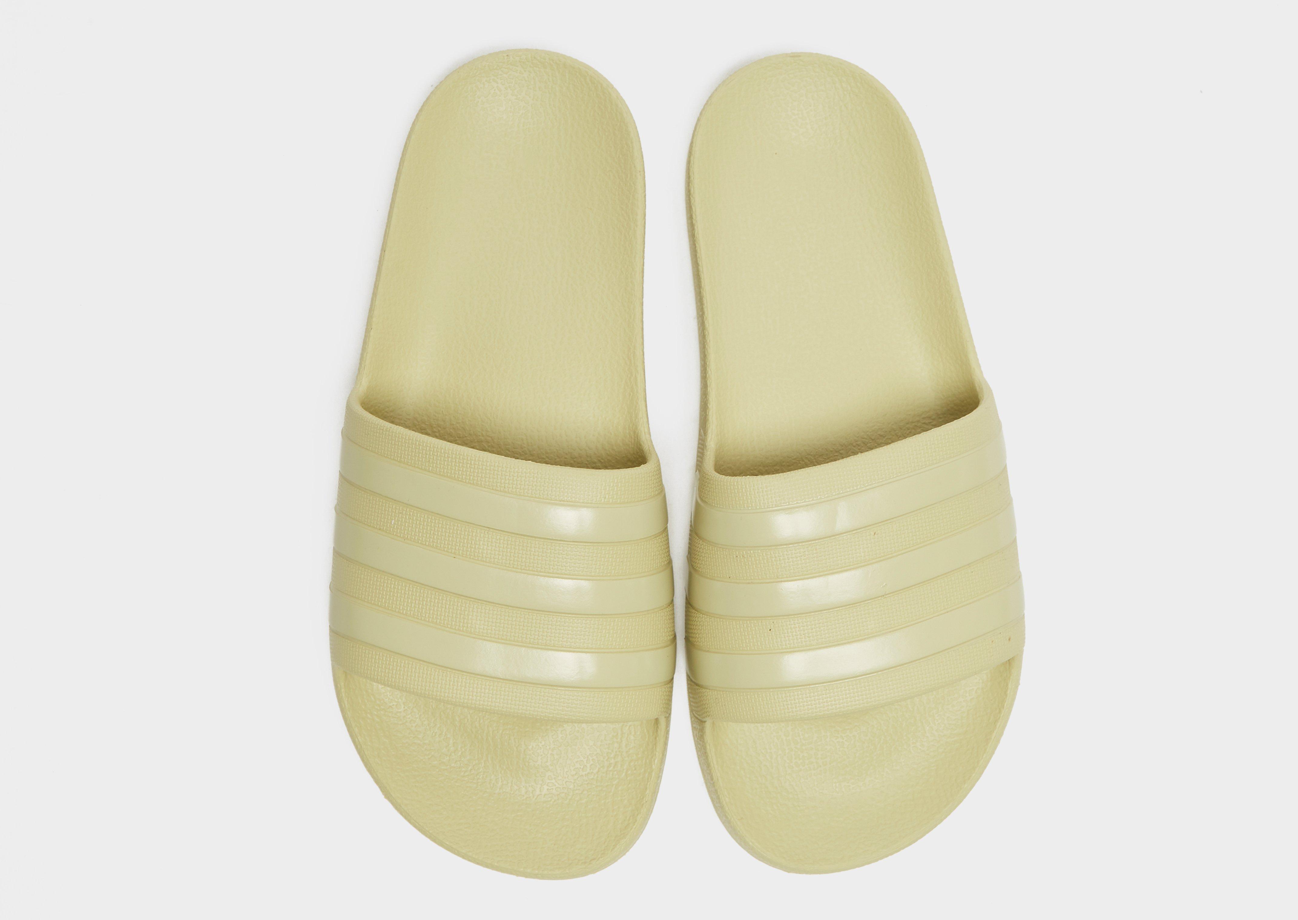 Šlepetės moterims ADIDAS ADILETTE AQUA gz5879 Geltona