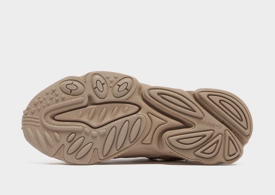Buty sneakersy damskie ADIDAS OZWEEGO  GW9135 Brązowy
