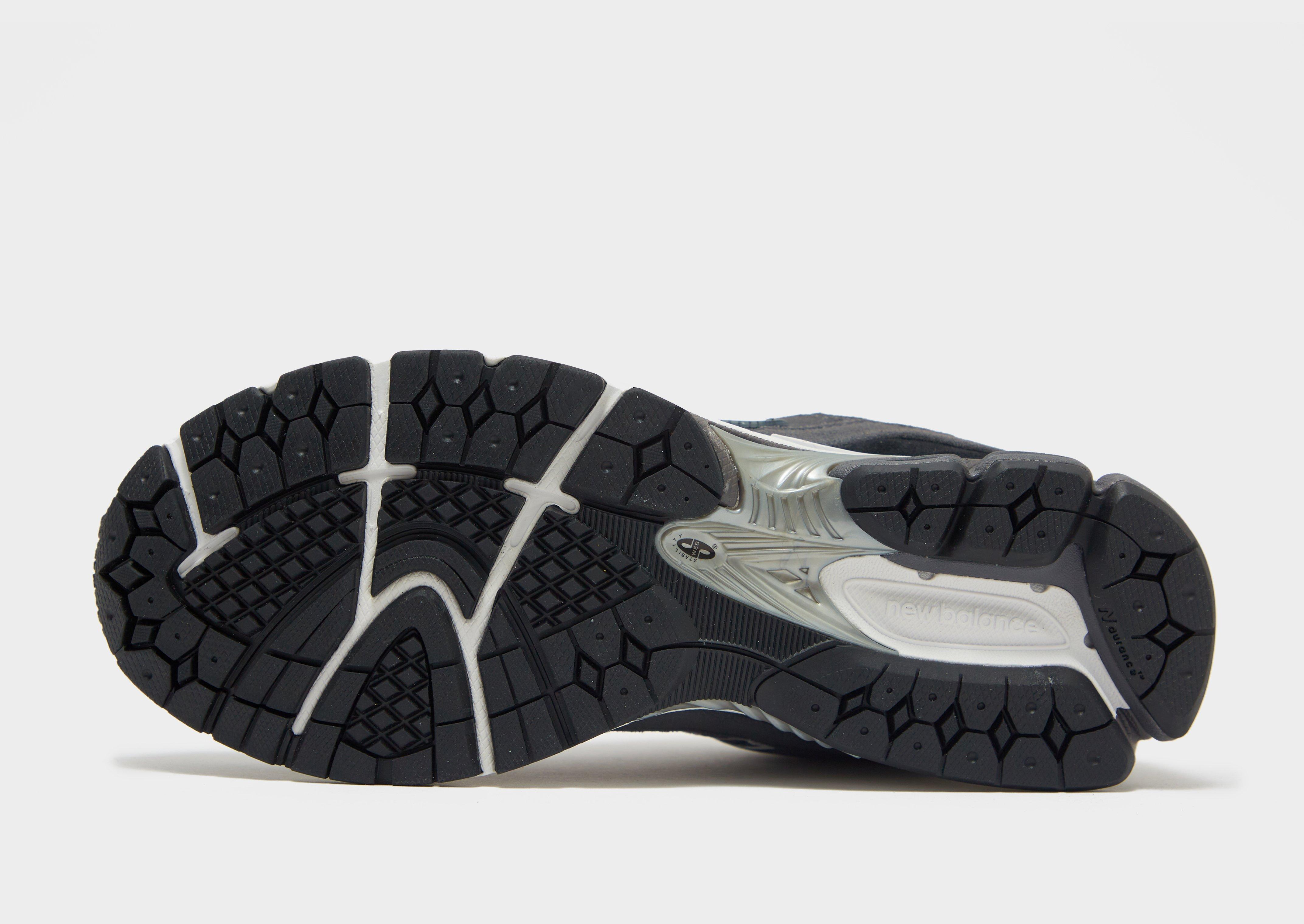 Pánske tenisky NEW BALANCE 2002R M2002RMT Čierna