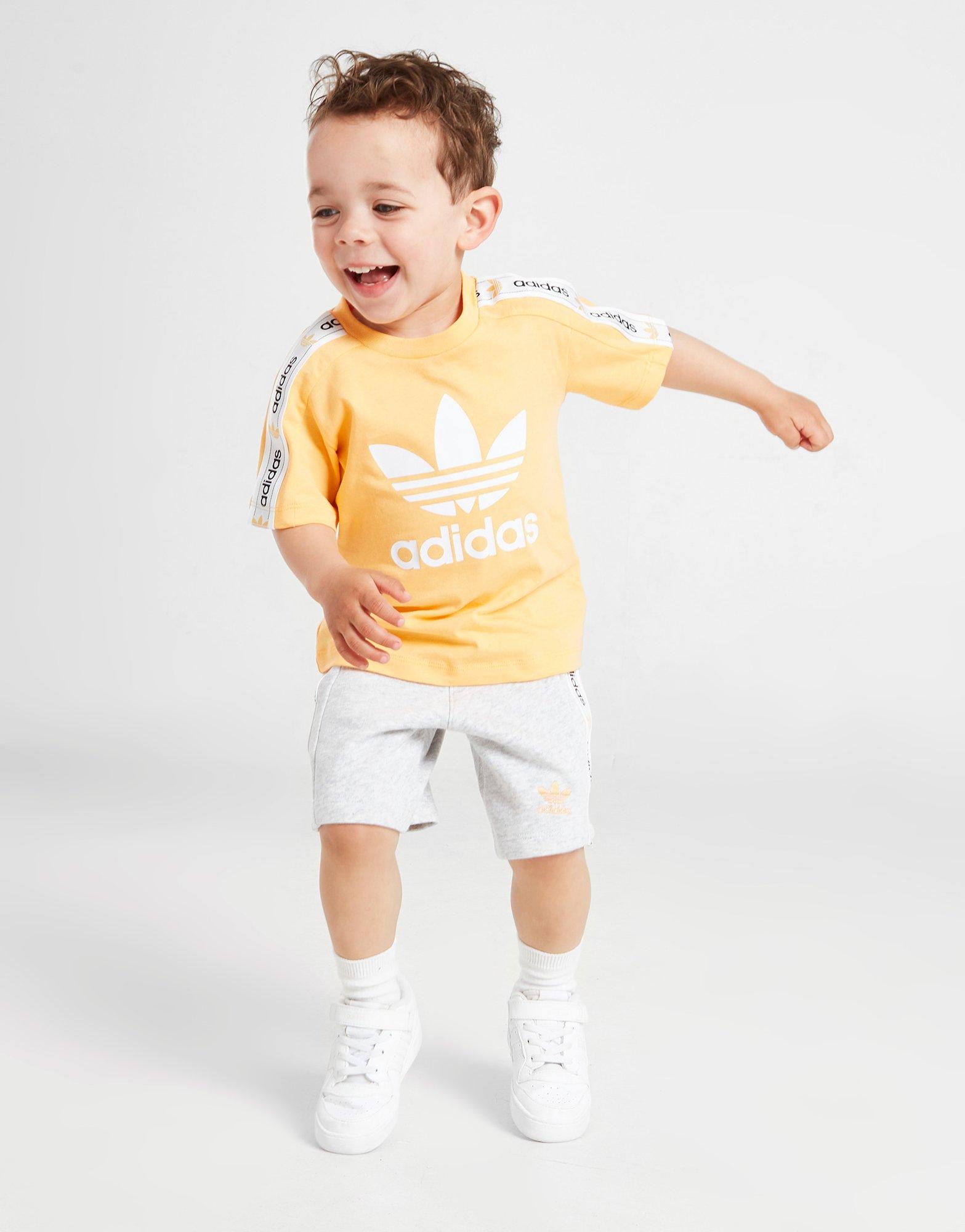Detské tričko ADIDAS TAPE TRIČKO/SHORTS SET INFANT  HM8202 Viacfarebná
