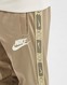 NIKE SOUPRAVA SWSH TPE SUIT OLIVE/BLK