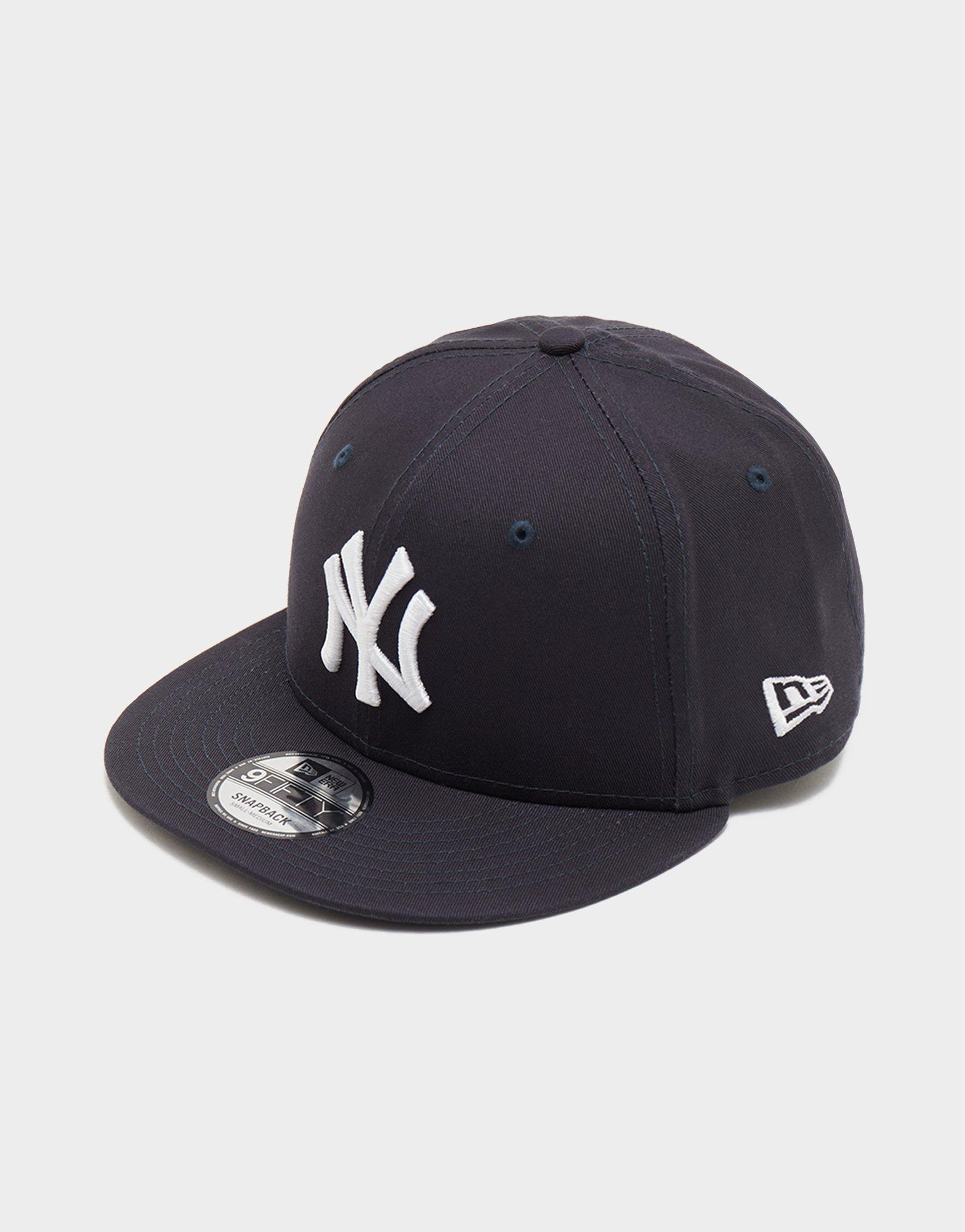Дамска шапка NEW ERA MLB NEW YORK YANKEES 9FIFTY CAP NY YANKEES 10531953 Тъмносин