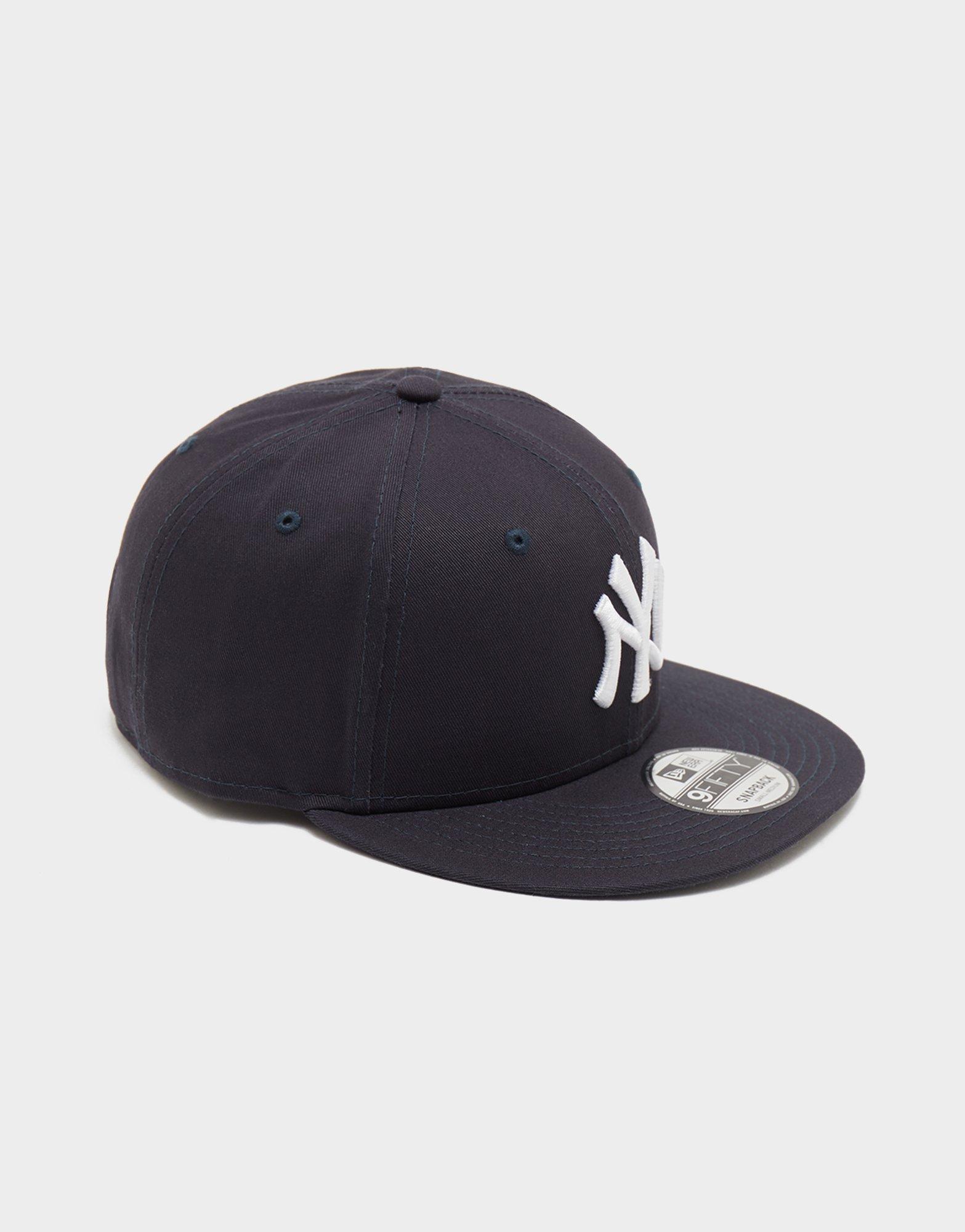 Дамска шапка NEW ERA MLB NEW YORK YANKEES 9FIFTY CAP NY YANKEES 10531953 Тъмносин