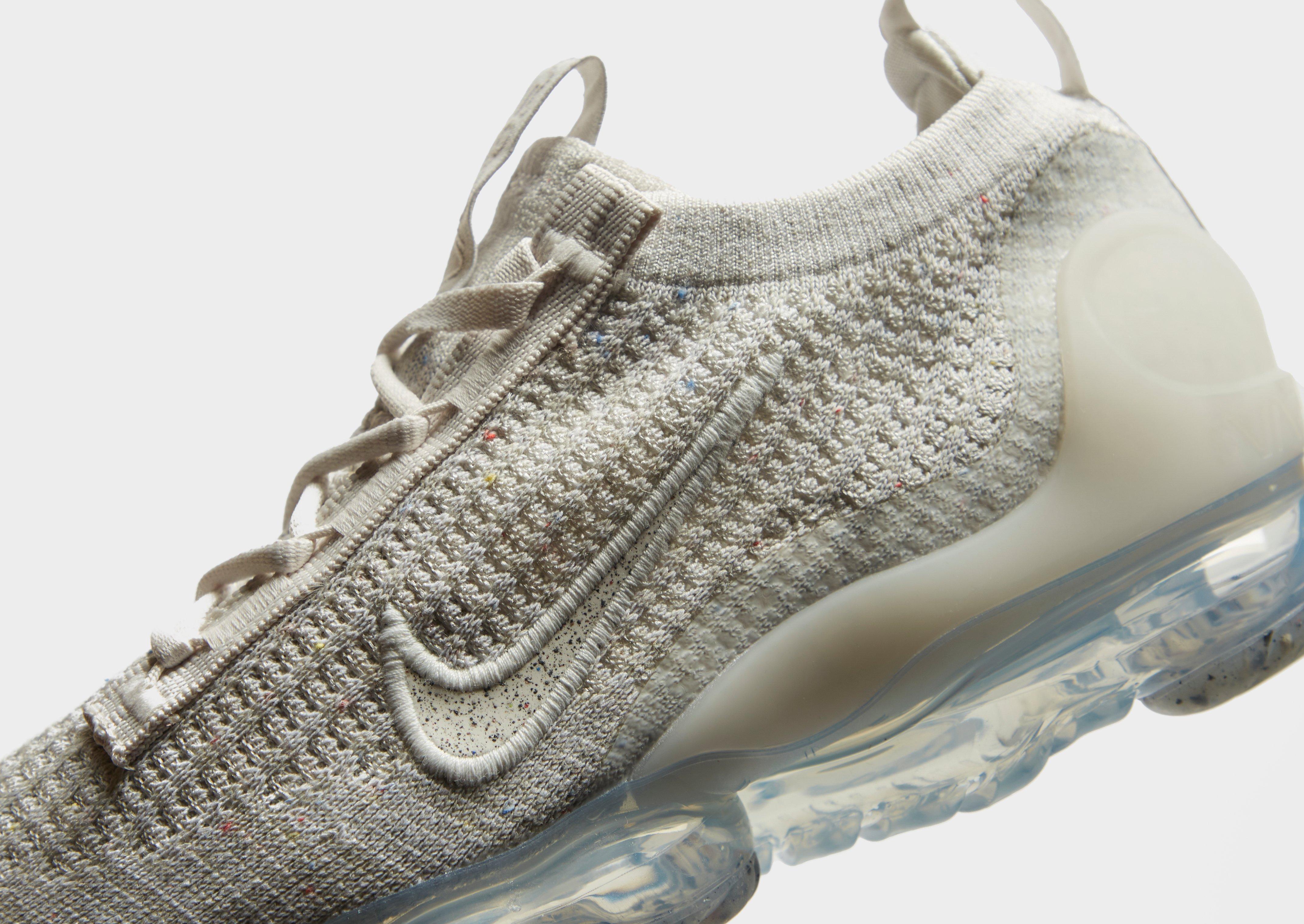 Kedai moterims NIKE AIR VAPORMAX 2021  DJ9975-001 Rusva