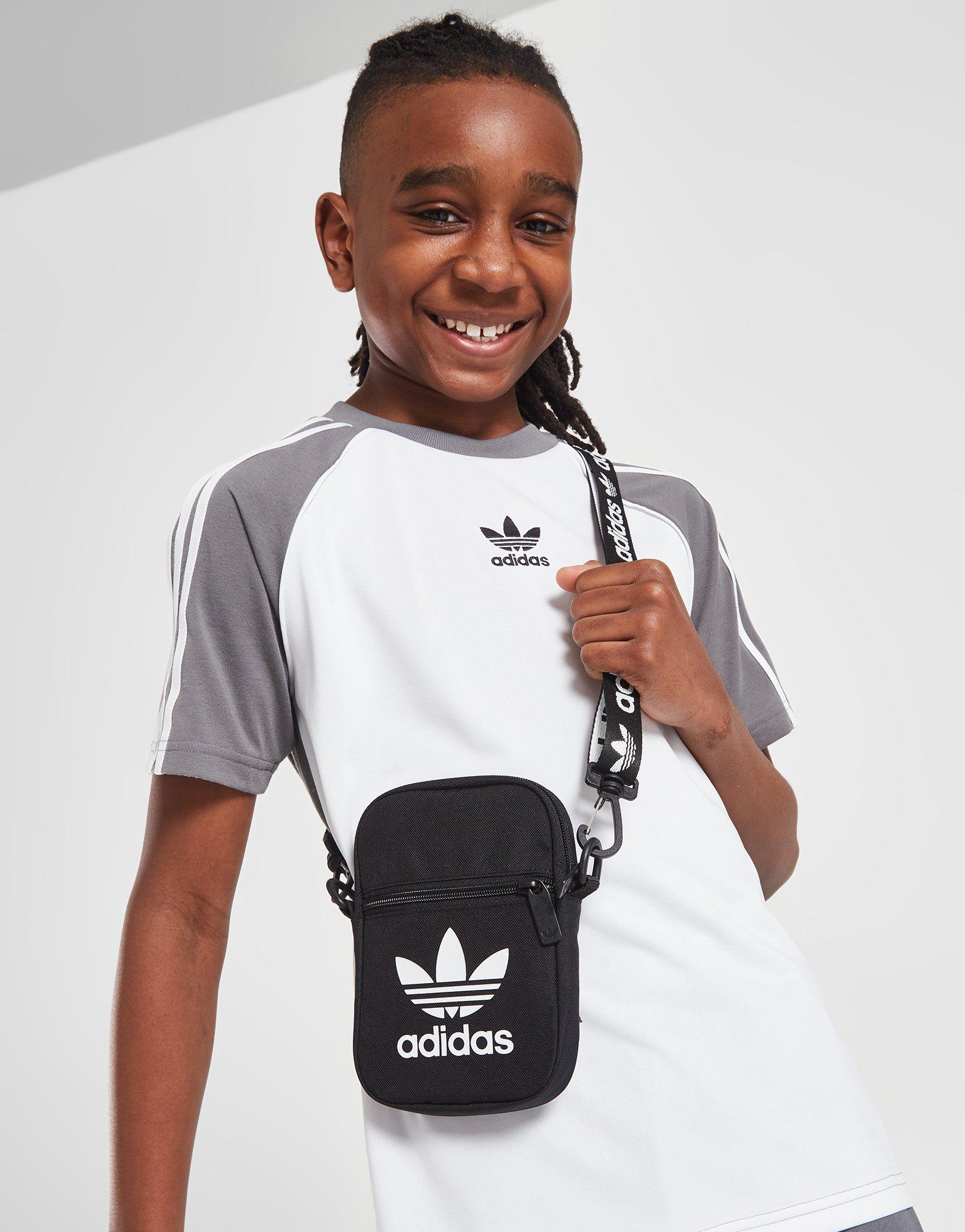 Moteriškas sportinis krepšys ADIDAS FESTIVAL BAG HD7162 Juoda