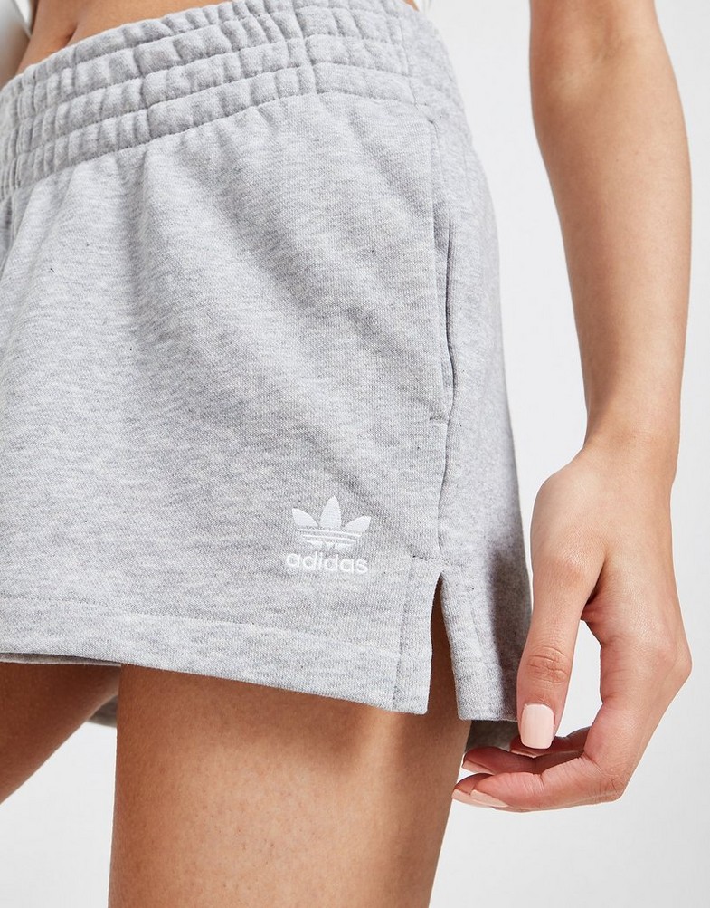 Dámske krátke nohavice ADIDAS ŠORTKY  ESSENTIAL FRENCH TERRY SHORTS HK3106 Sivá