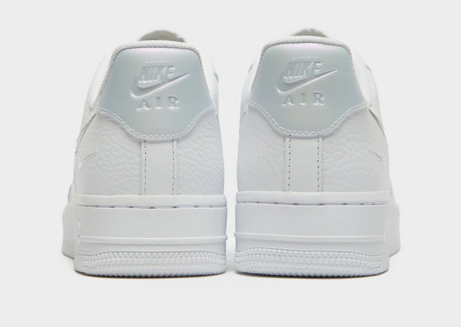 Buty sneakersy damskie WMNS AIR FORCE 1 LO '07 DV3455-100 Biały
