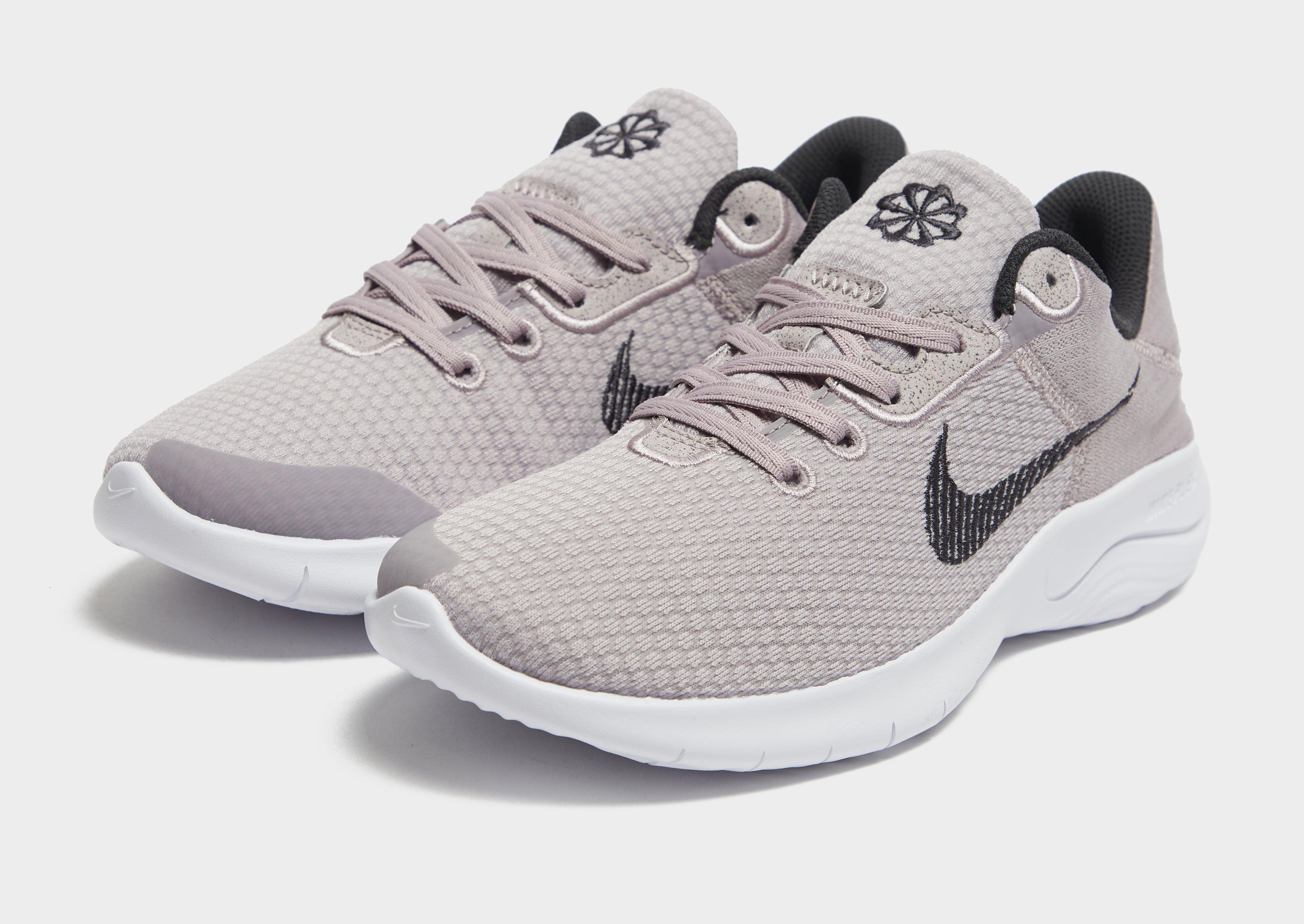 Dámska bežecká obuv NIKE FLEX EXPERIENCE RUN 11  DD9283-500 Sivá