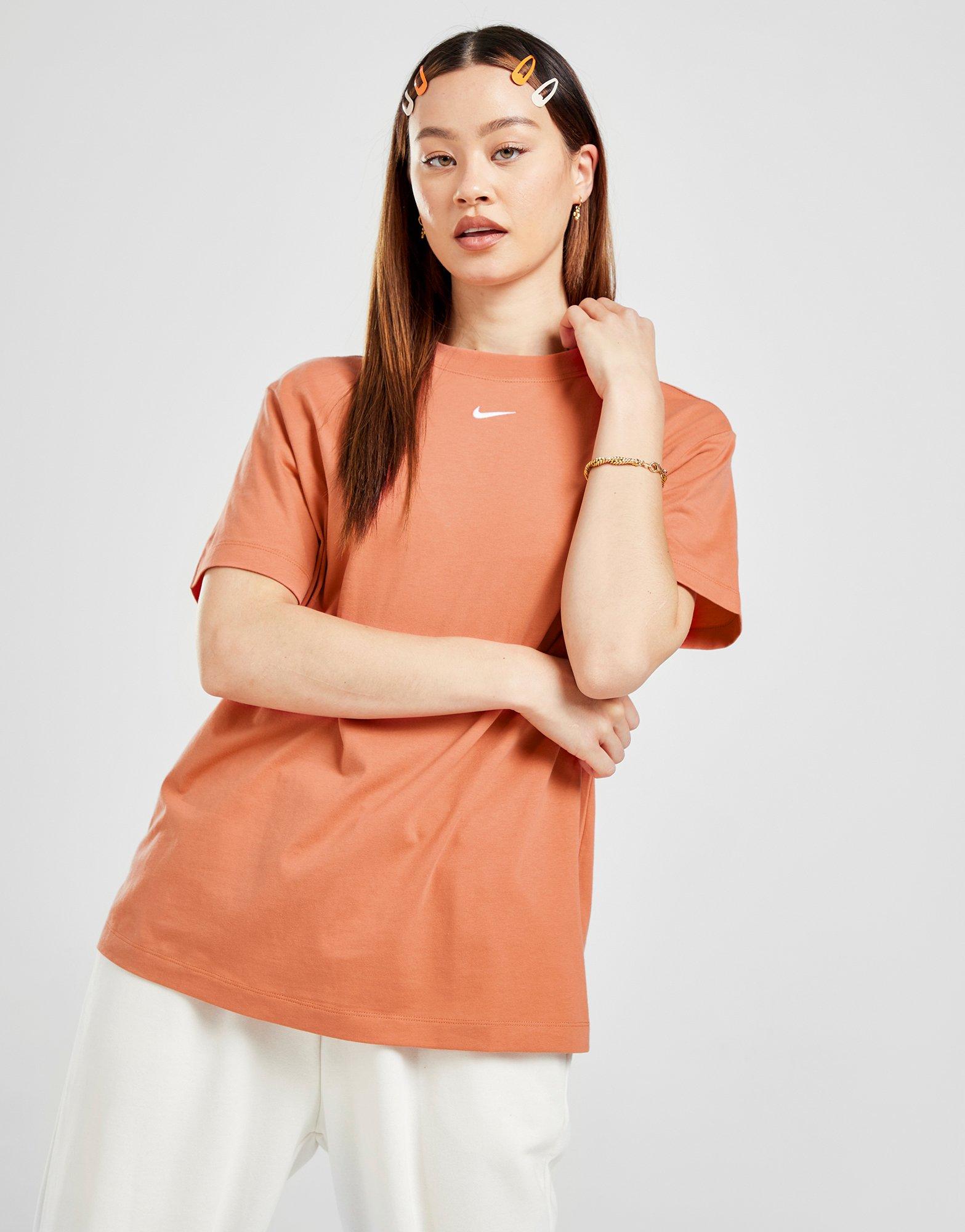 Dámske tričko NIKE TRIČKO W NSW ESSNTL TEE BF LBR DN5697-827 Ružová