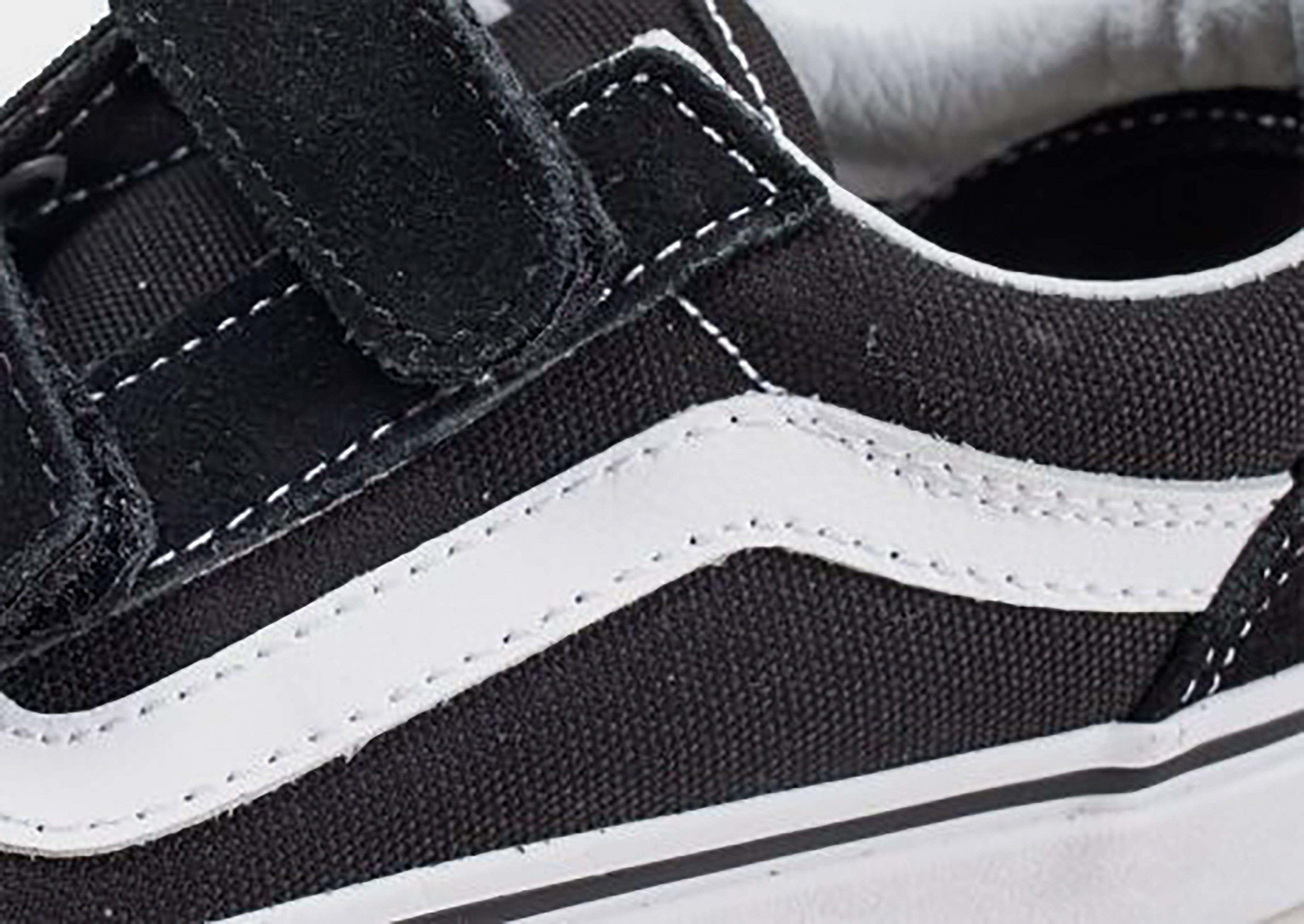 Детски кецове VANS OLD SKOOL V VN000VHE6BT1 Черен