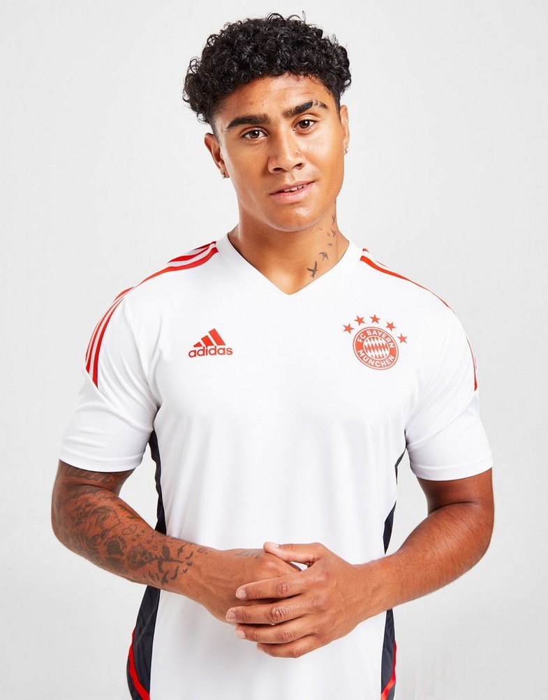 Koszulka, t-shirt męski ADIDAS KRÓTKI RĘKAW FC BAYERN MUNICH TRAINING SHIRT HB0621 Biały