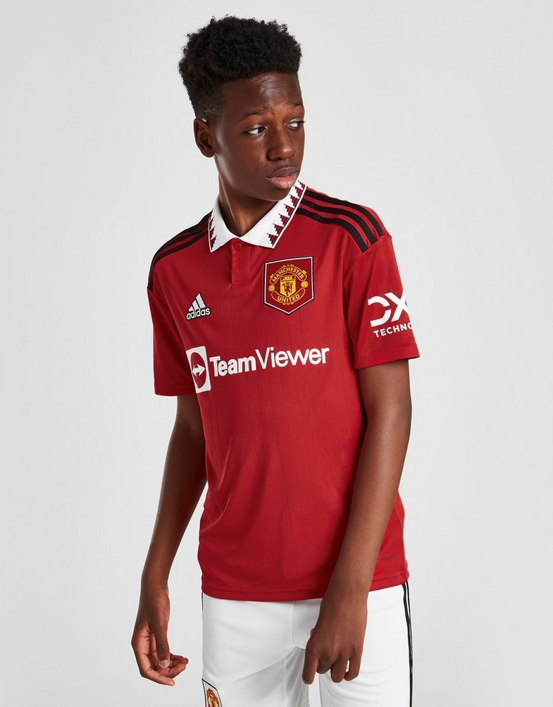 Komplet dresowy dziecięcy ADIDAS KOMPLET MANCHESTER UNITED FC 2022/23 HOME SHIRT JUNIO H64049 Czerwony