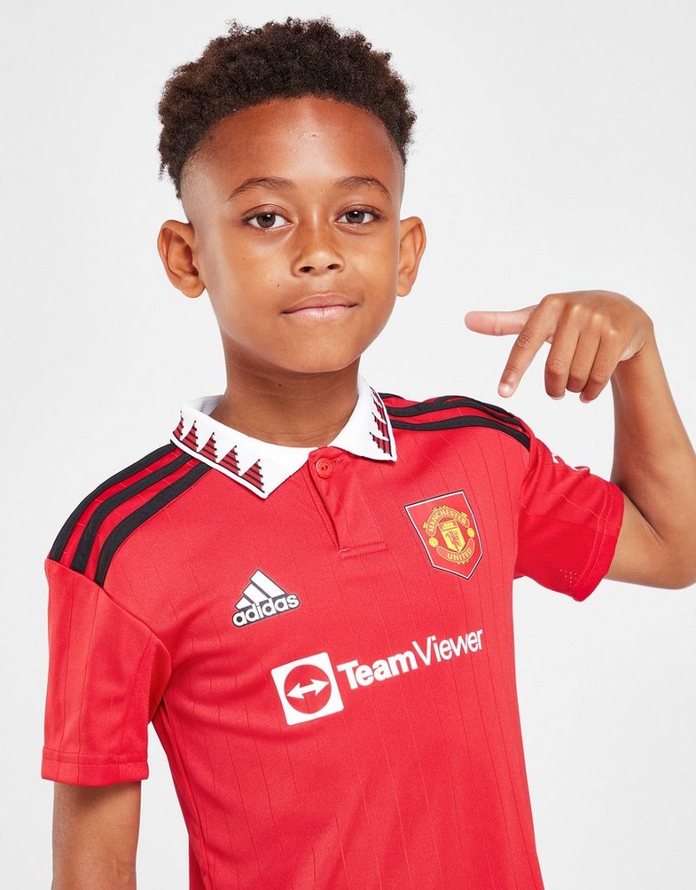 Koszulka, t-shirt dziecięcy ADIDAS KRÓTKI RĘKAW MANCHESTER UNITED FC 2022/23 HOME KIT CHILDREN H64050 Czerwony