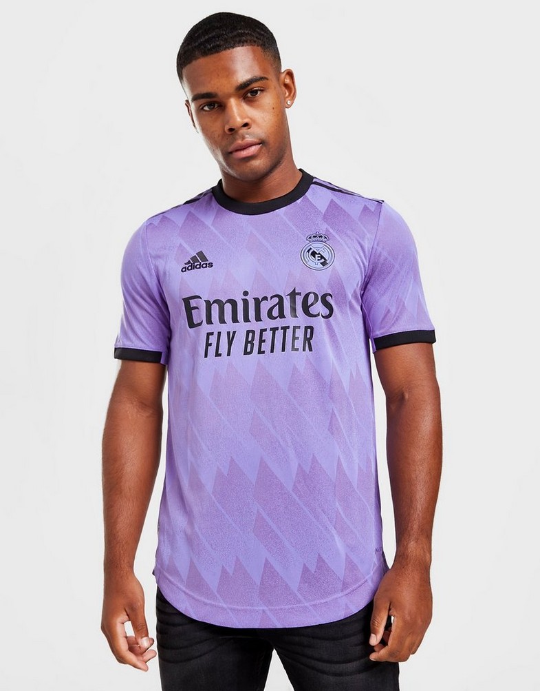 Koszulka, t-shirt męski ADIDAS KRÓTKI RĘKAW REAL MADRID 2022/23 MATCH AWAY SHIRT H18492 Fioletowy