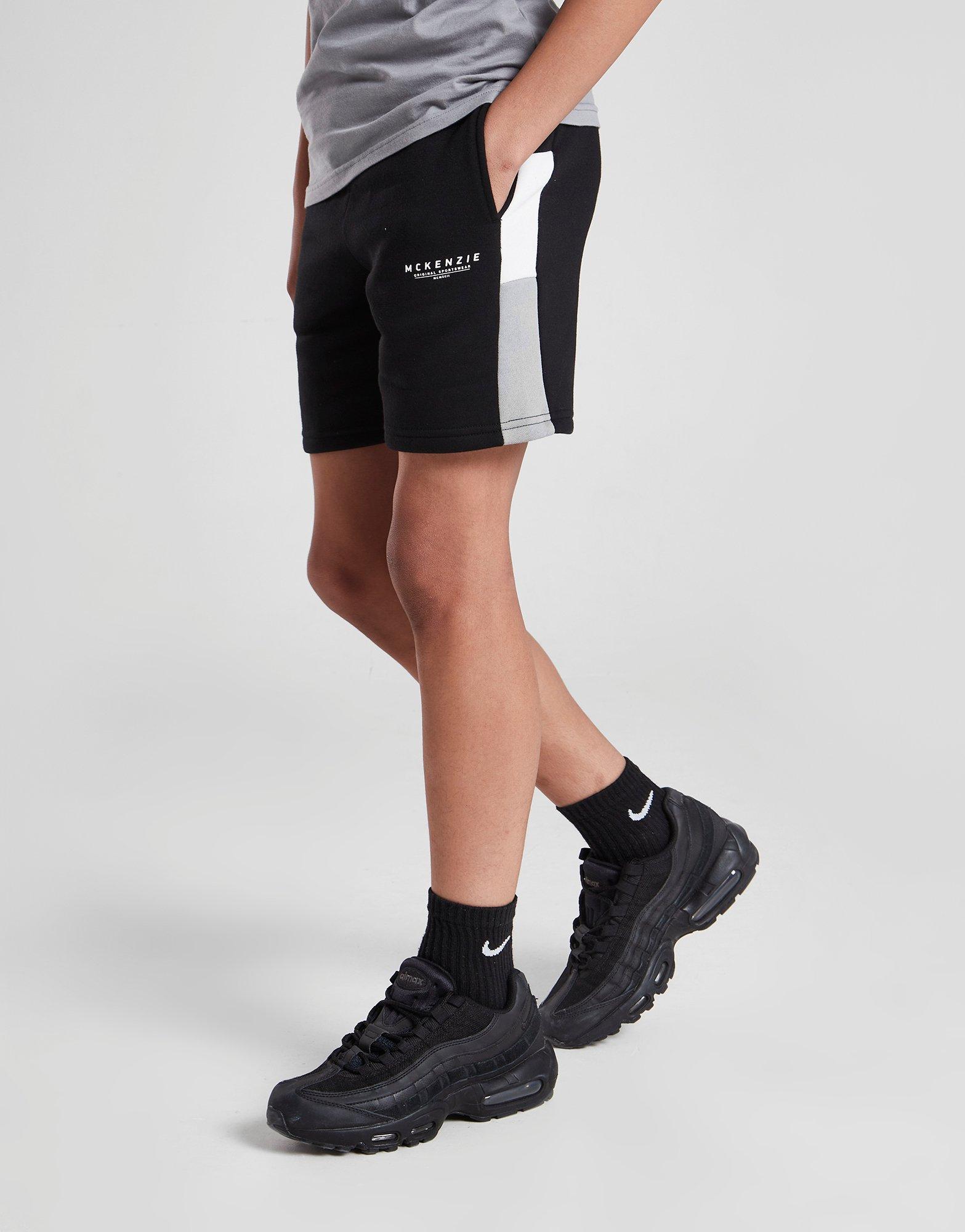 Gyerek rövidnadrág MCKENZIE RÖVIDNADRÁG JOKER FLEECE SHORTS JUNIOR  MCKTJ15328090 Fekete