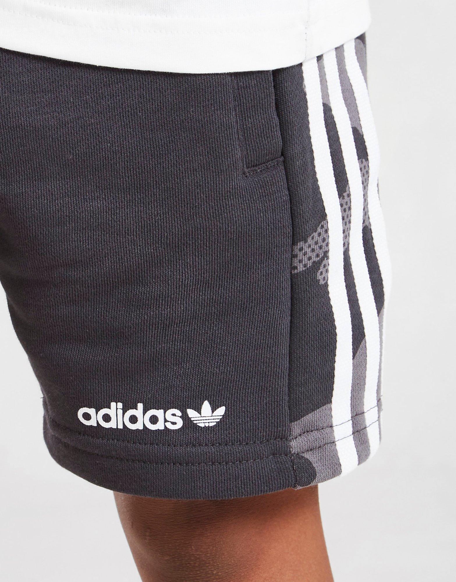 Detské tričko ADIDAS TRIČKO CAMO ITASCA TRIČKO/SHORTS SET CHI HM7976 Sivá