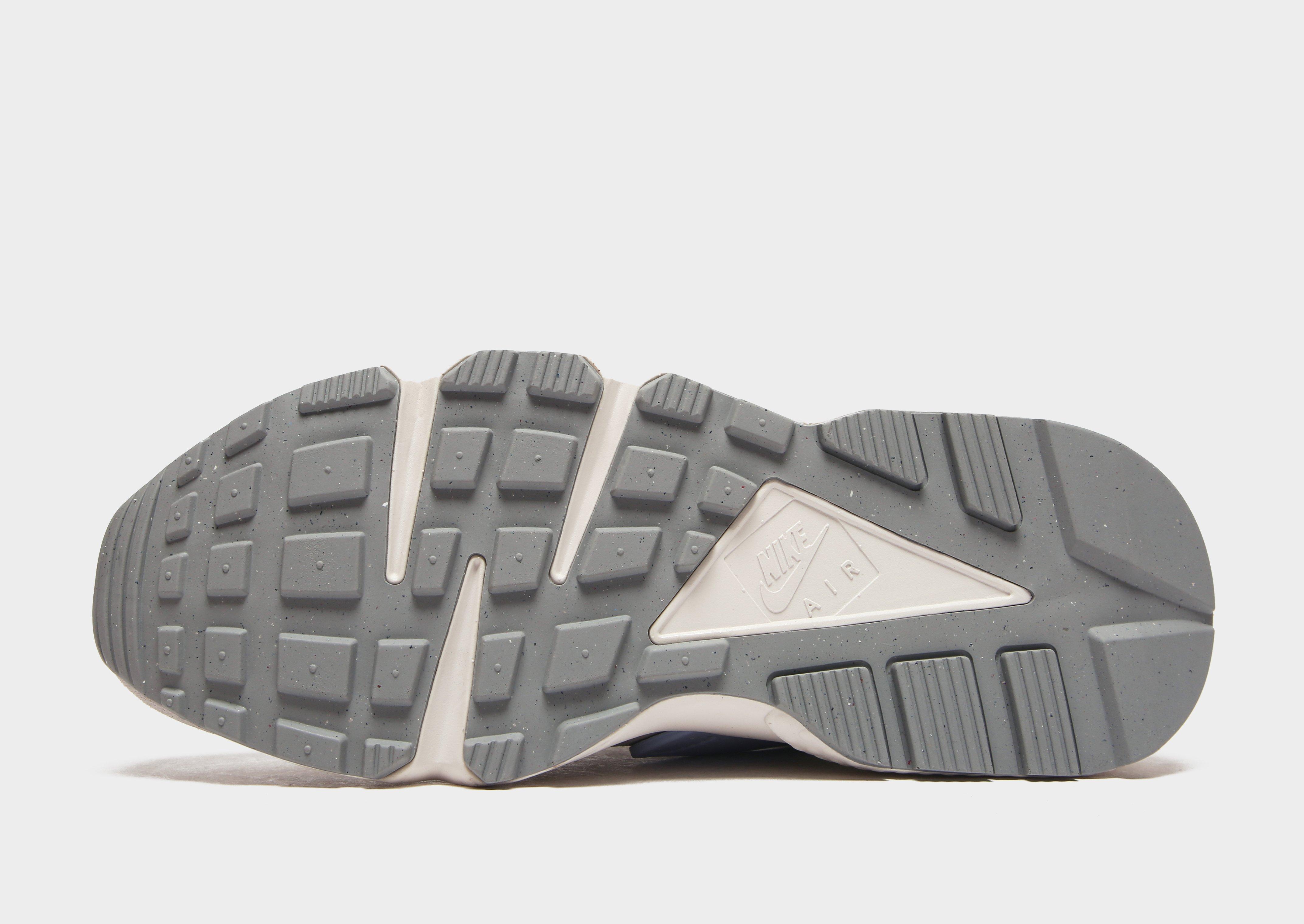 Dámske tenisky NIKE AIR HUARACHE  DV6983-100 Šedá