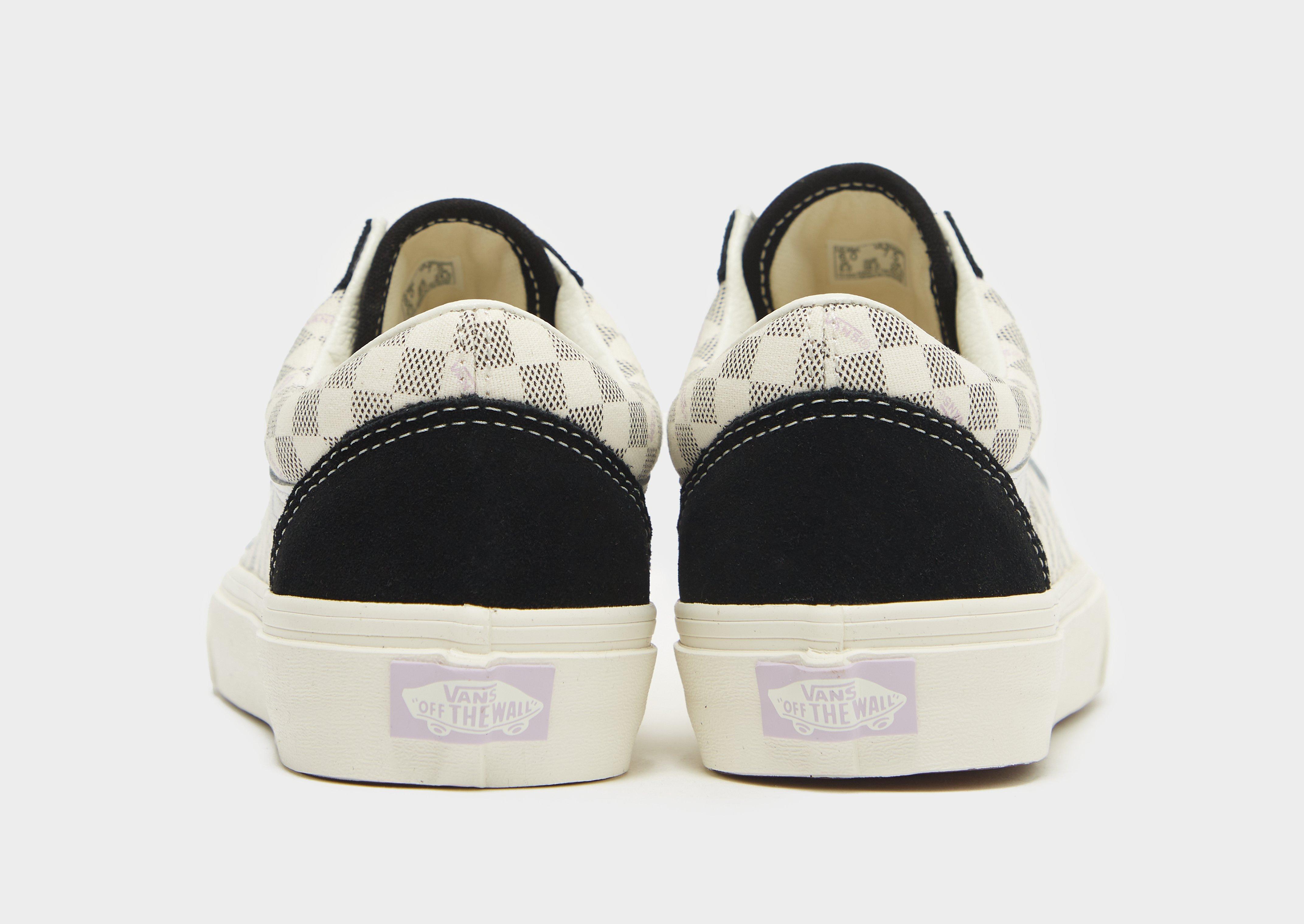 Дамски кецове VANS OLD SKOOL  VN0A5JMIBKC Черен