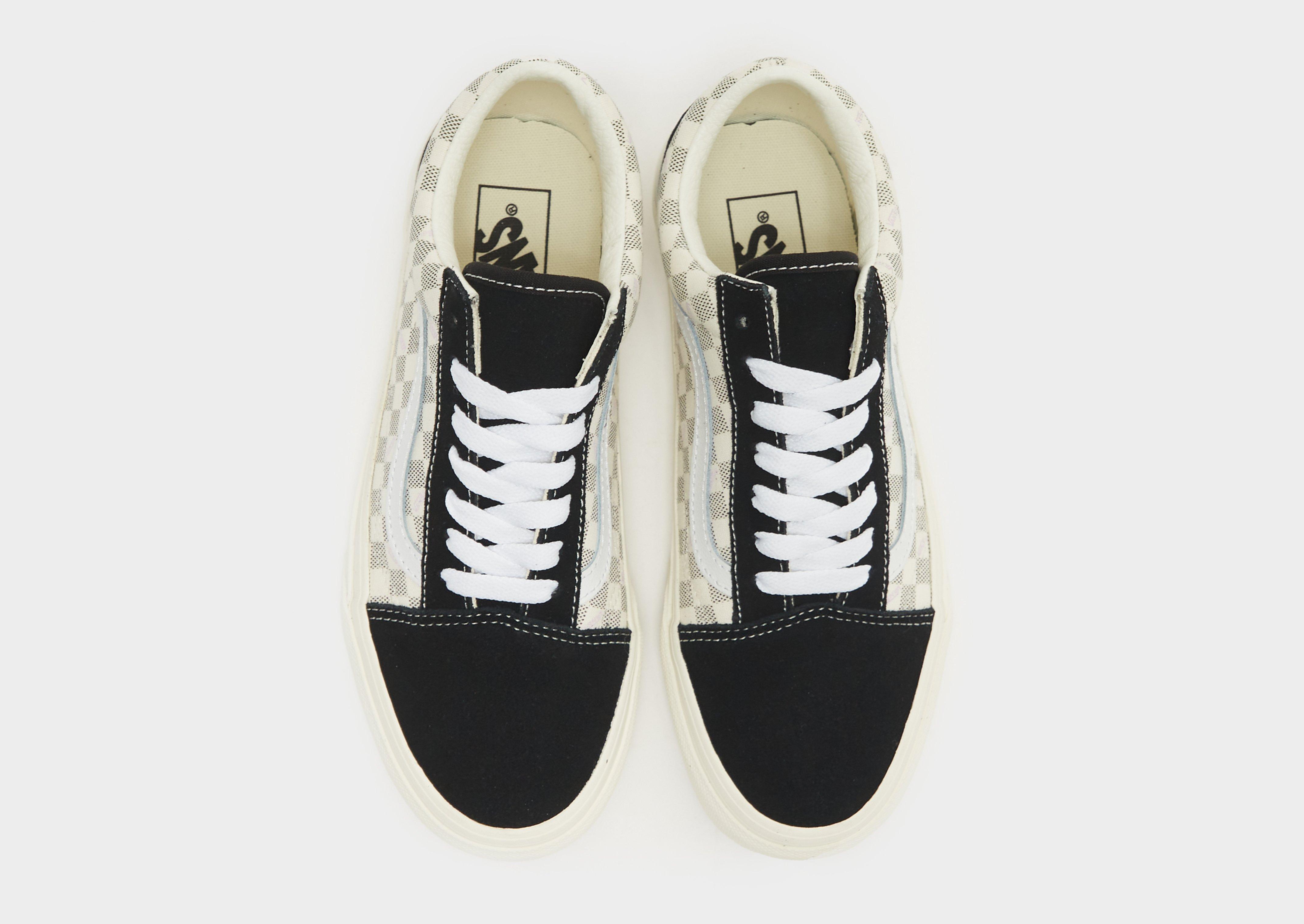 Дамски кецове VANS OLD SKOOL  VN0A5JMIBKC Черен