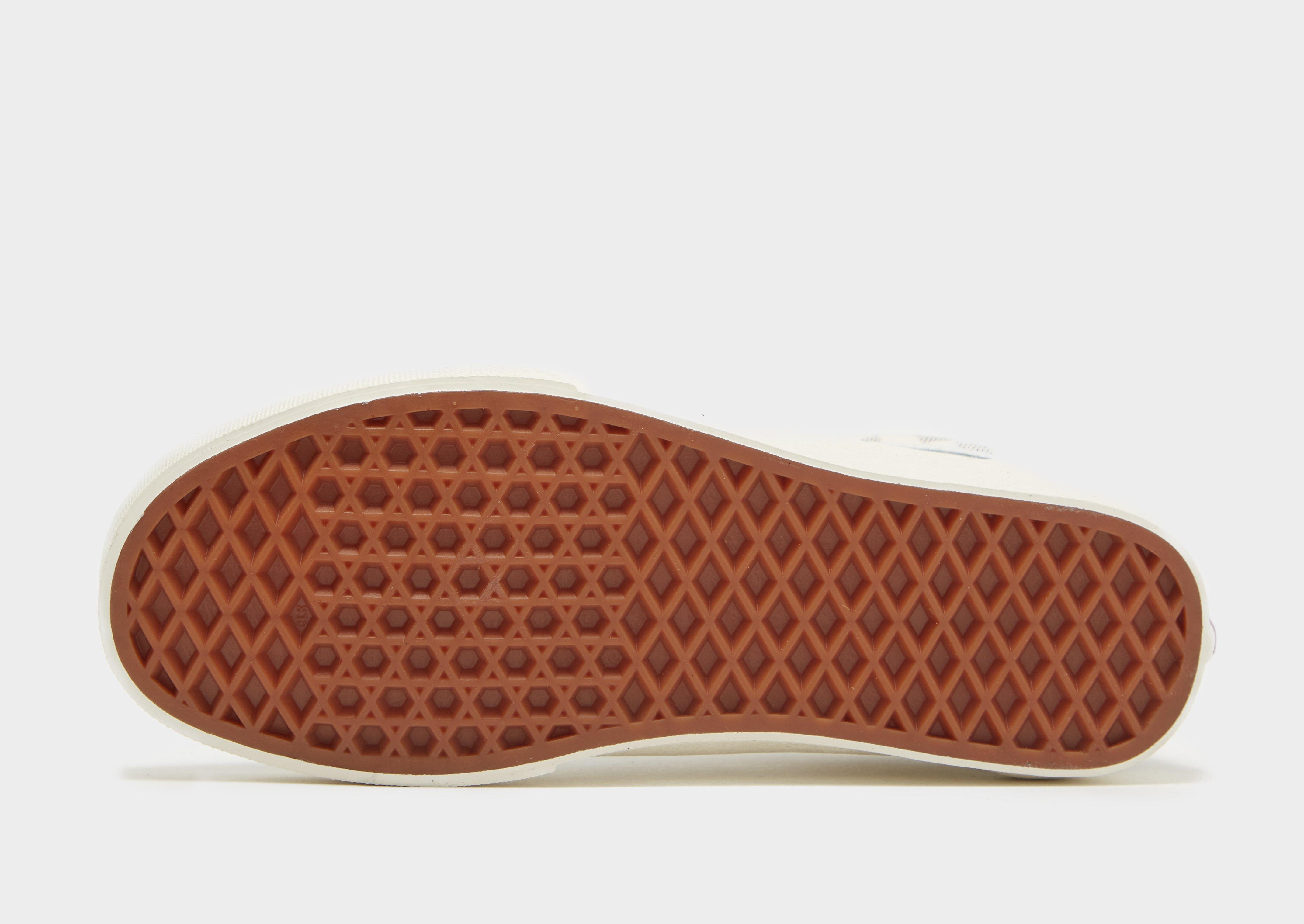 Дамски кецове VANS OLD SKOOL  VN0A5JMIBKC Черен