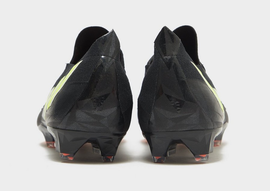 Buty zimowe męskie ADIDAS PREDATOR EDGE .1 LOW FG GW1023 Czarny