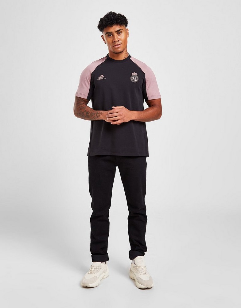 Koszulka, t-shirt męski ADIDAS KRÓTKI RĘKAW REAL MADRID TRAVEL T-SHIRT HD1333 Czarny
