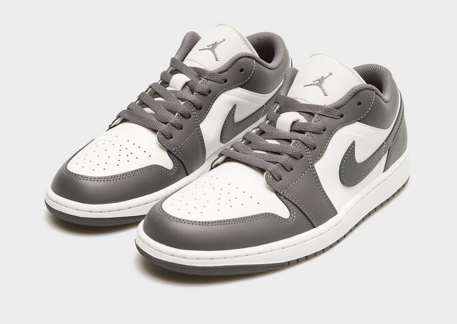 Adidași pentru bărbați AIR JORDAN 1 LOW  553558-044 Gri