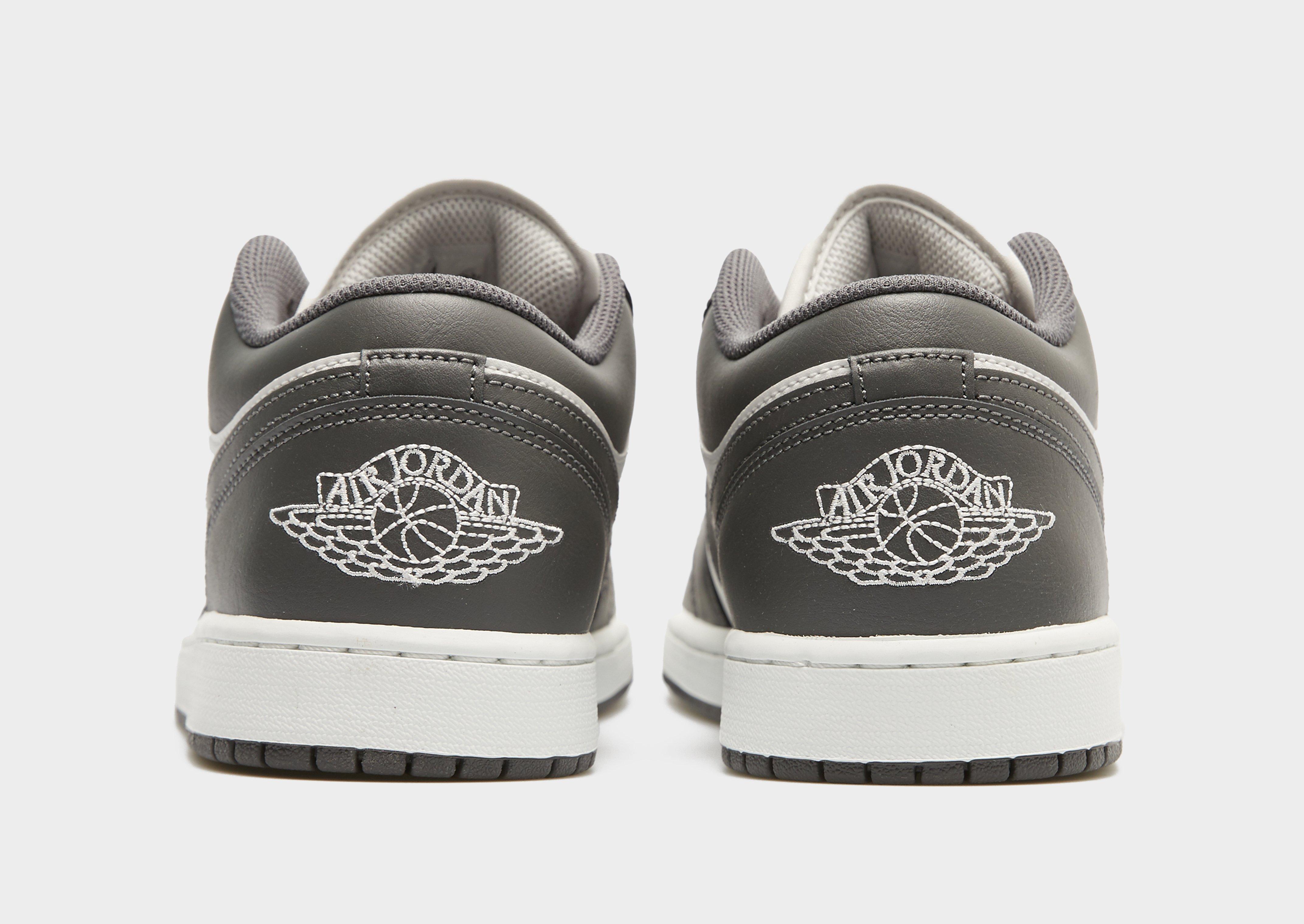 Buty sneakersy męskie AIR JORDAN 1 LOW  553558-044 Szary