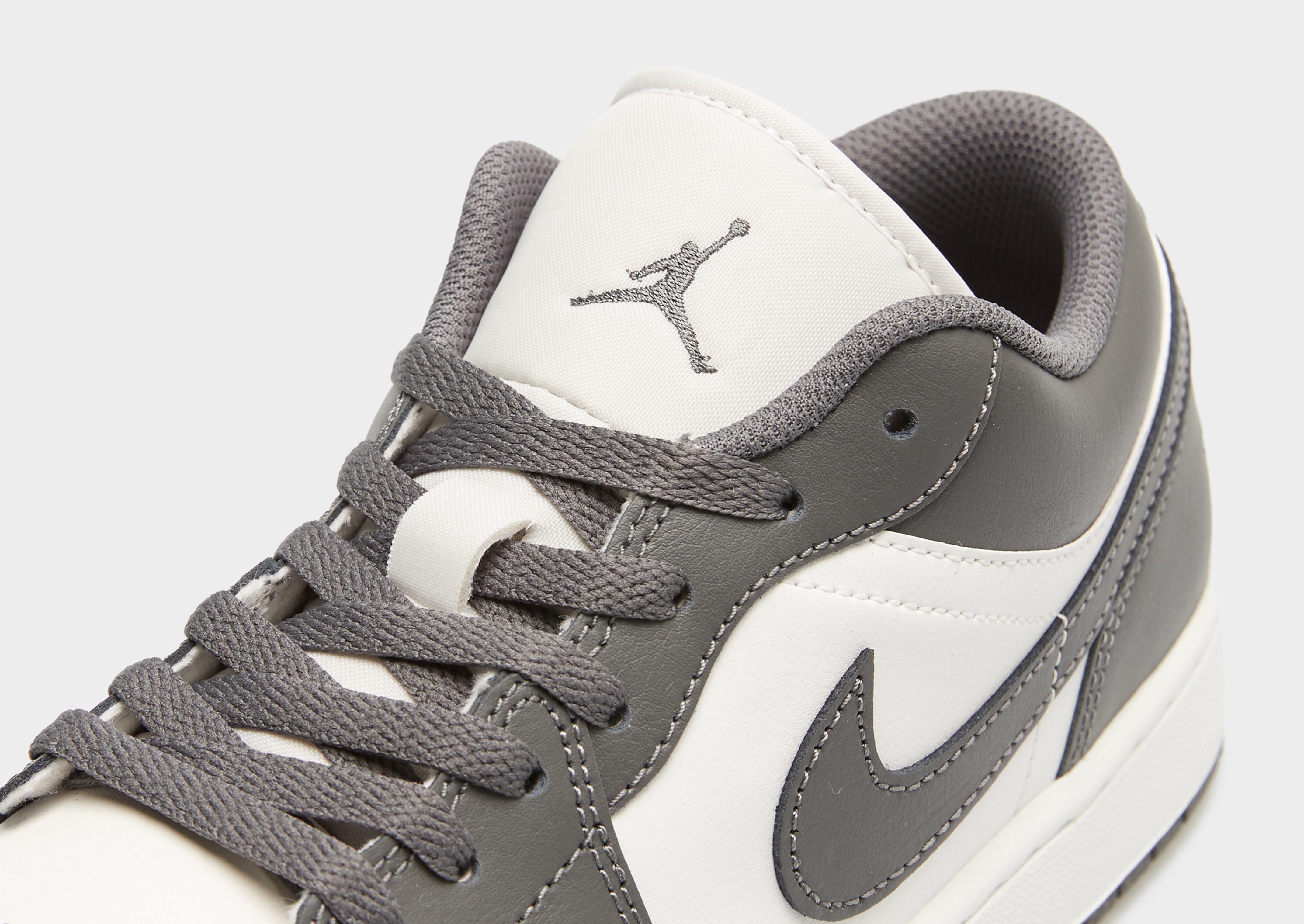 Buty sneakersy męskie AIR JORDAN 1 LOW  553558-044 Szary