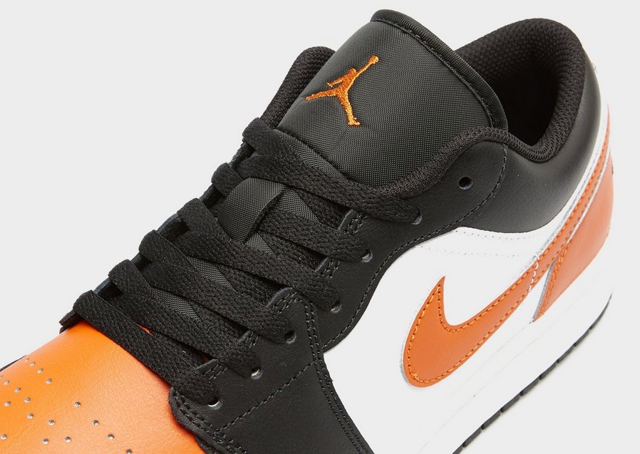 Adidași pentru bărbați AIR JORDAN 1 LOW  553558-081 Negru